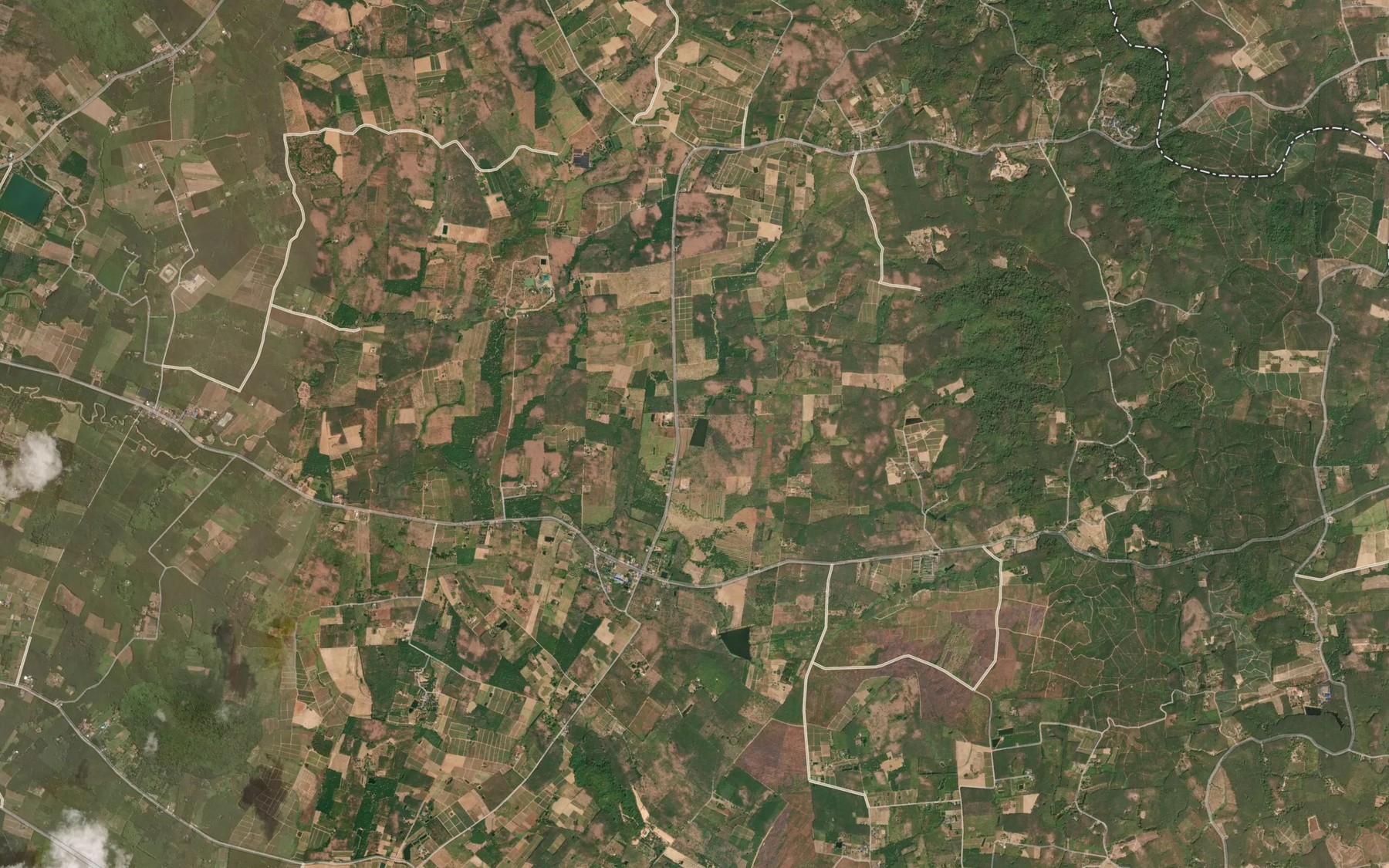 Satellite map of the Sa Nam Ban Khun Chamnan