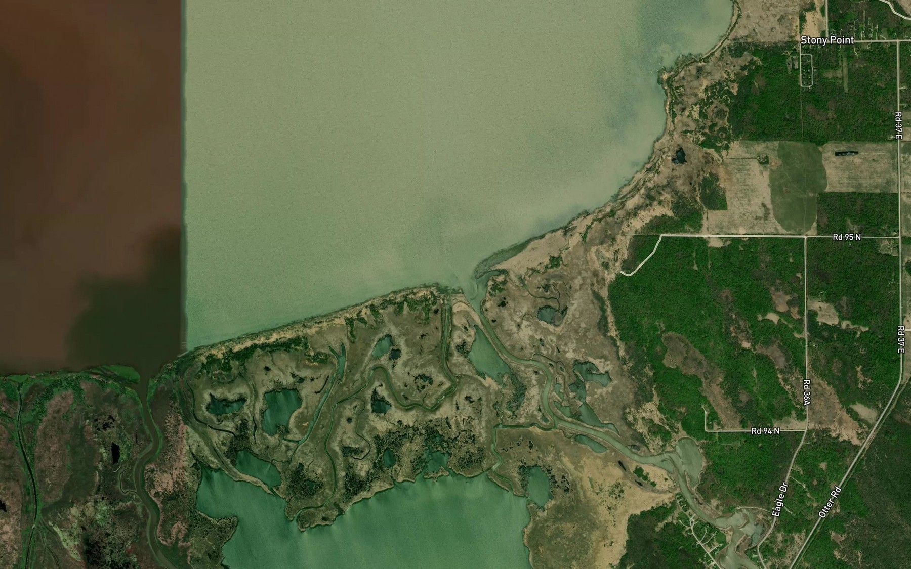 Satellite map of the Brokenhead River