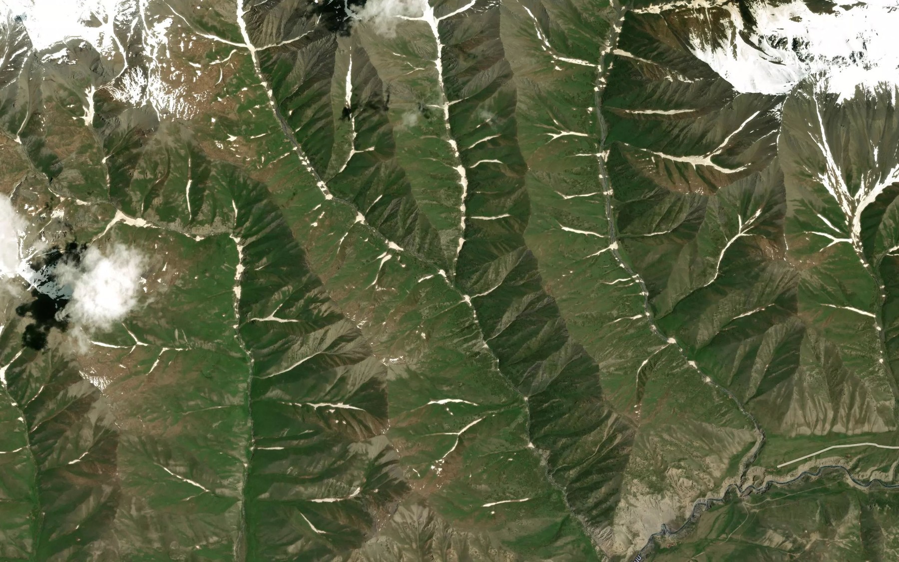 Satellite map of the Debege