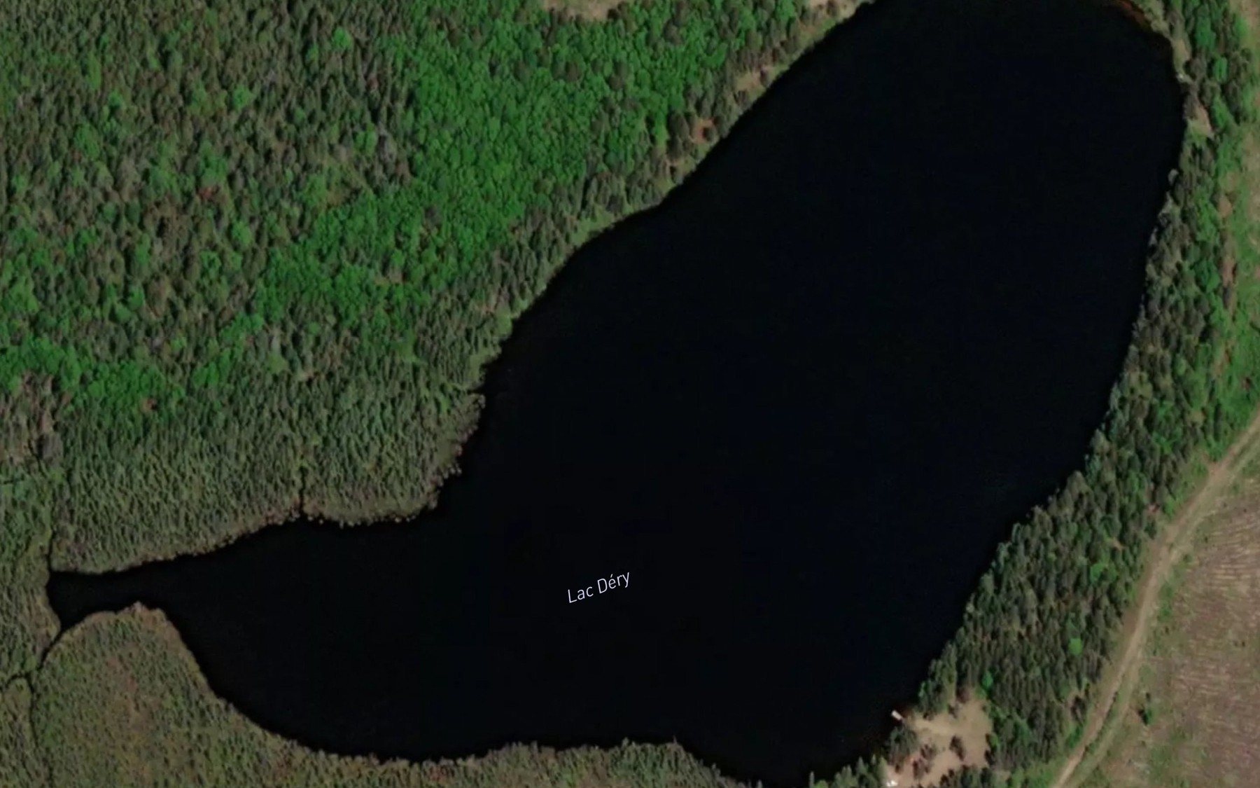 Satellite map of the Lac Dery