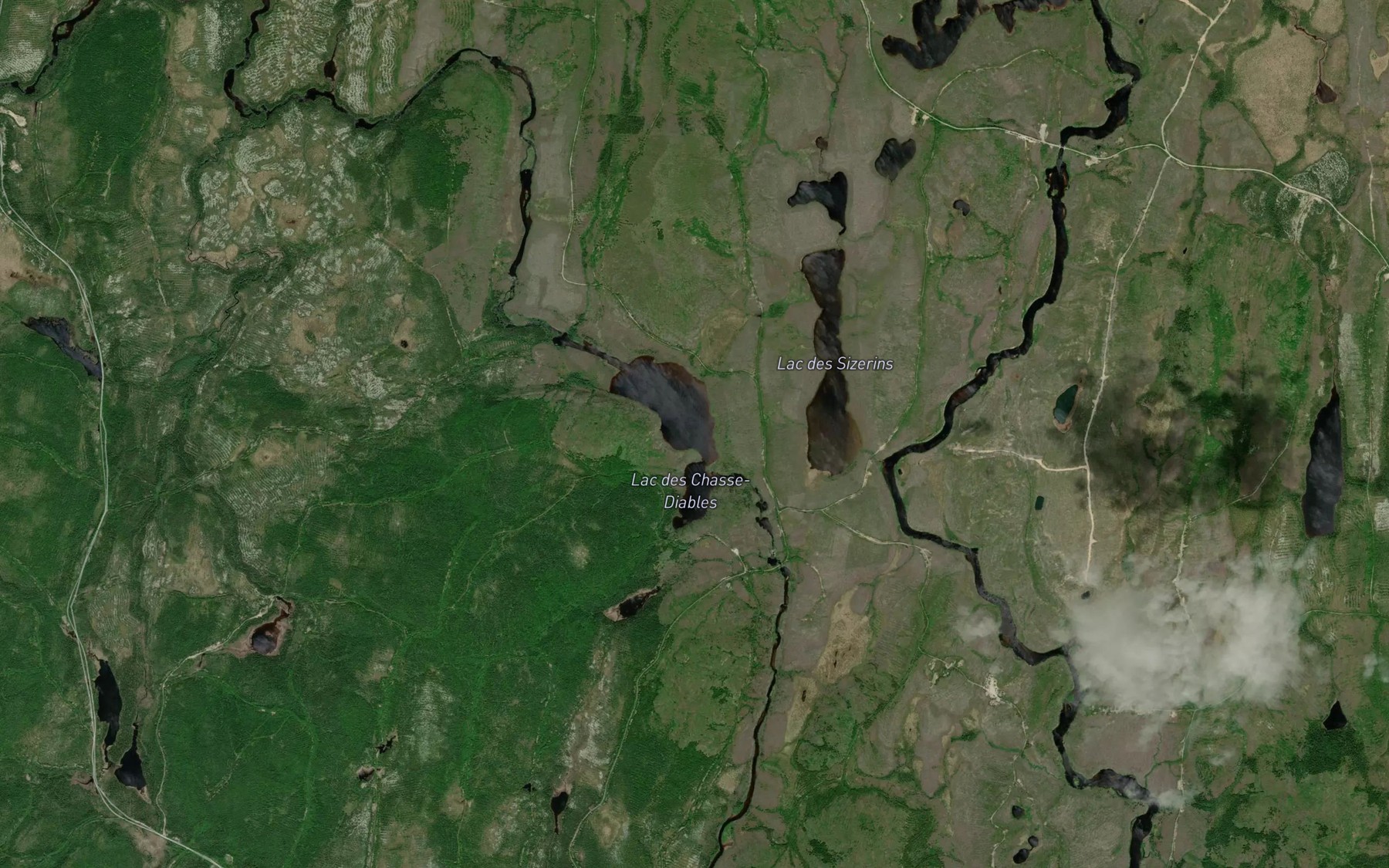 Satellite map of the Lac des Chasse-Diables