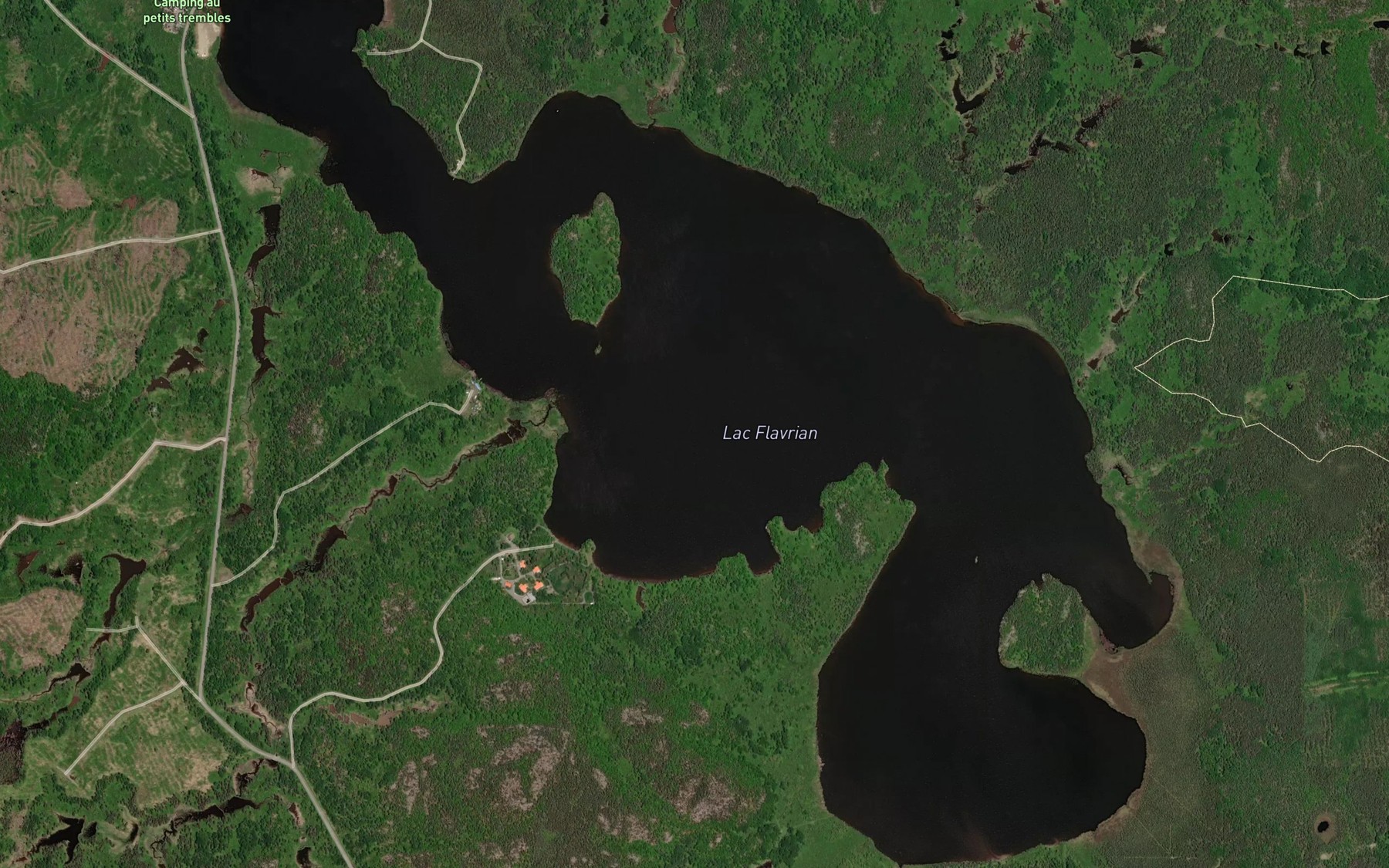 Satellite map of the Lac Flavrian