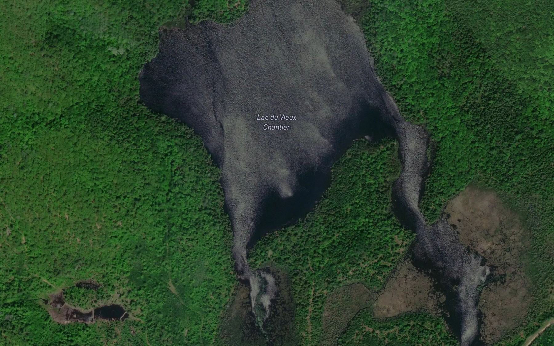 Satellite map of the Lac du Vieux Chantier