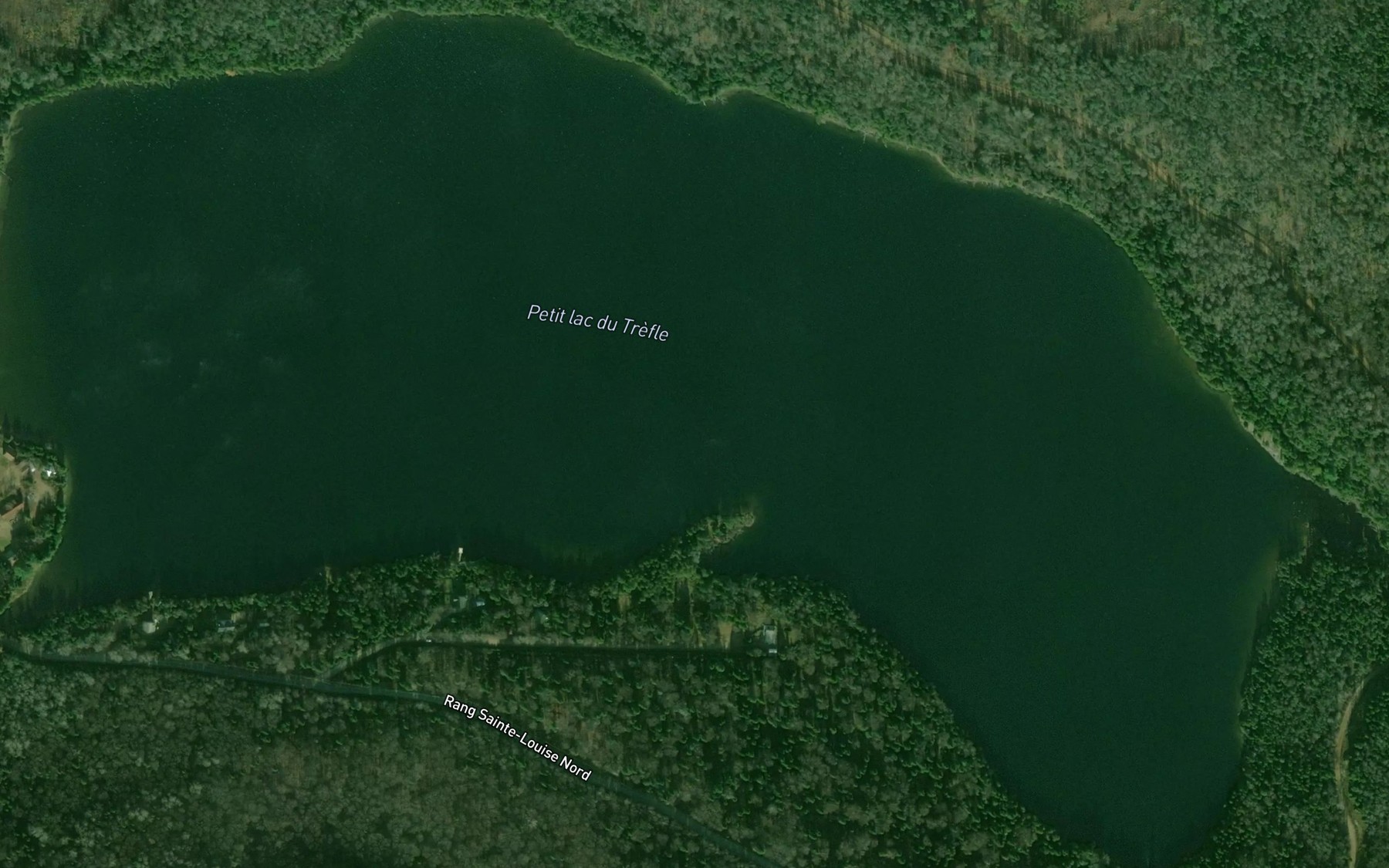 Satellite map of the Petit lac du Trefle