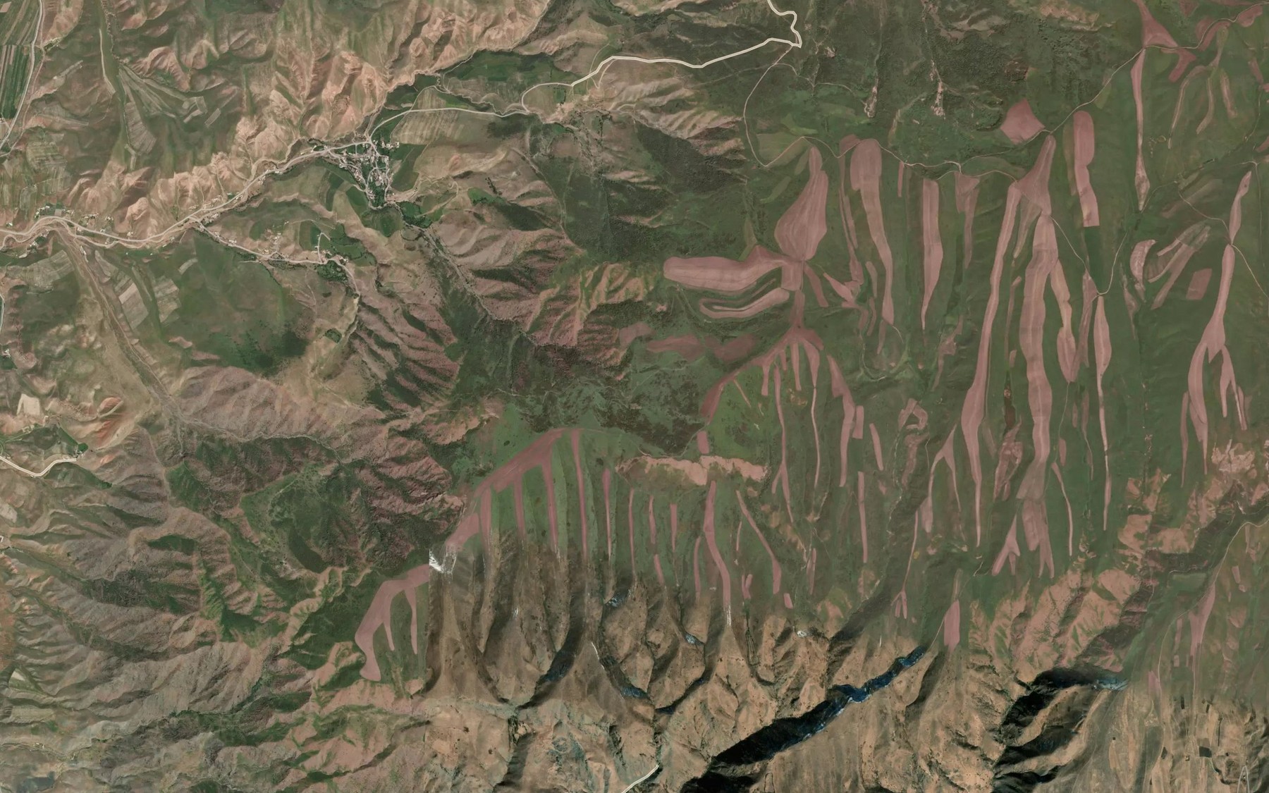 Satellite map of the Rodnik Tash-Bulak