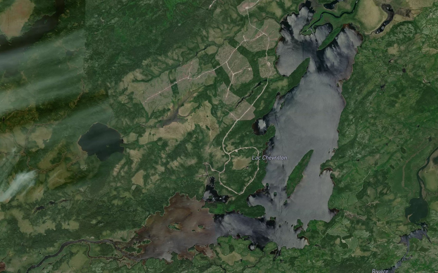 Satellite map of the Lac Chevrillon