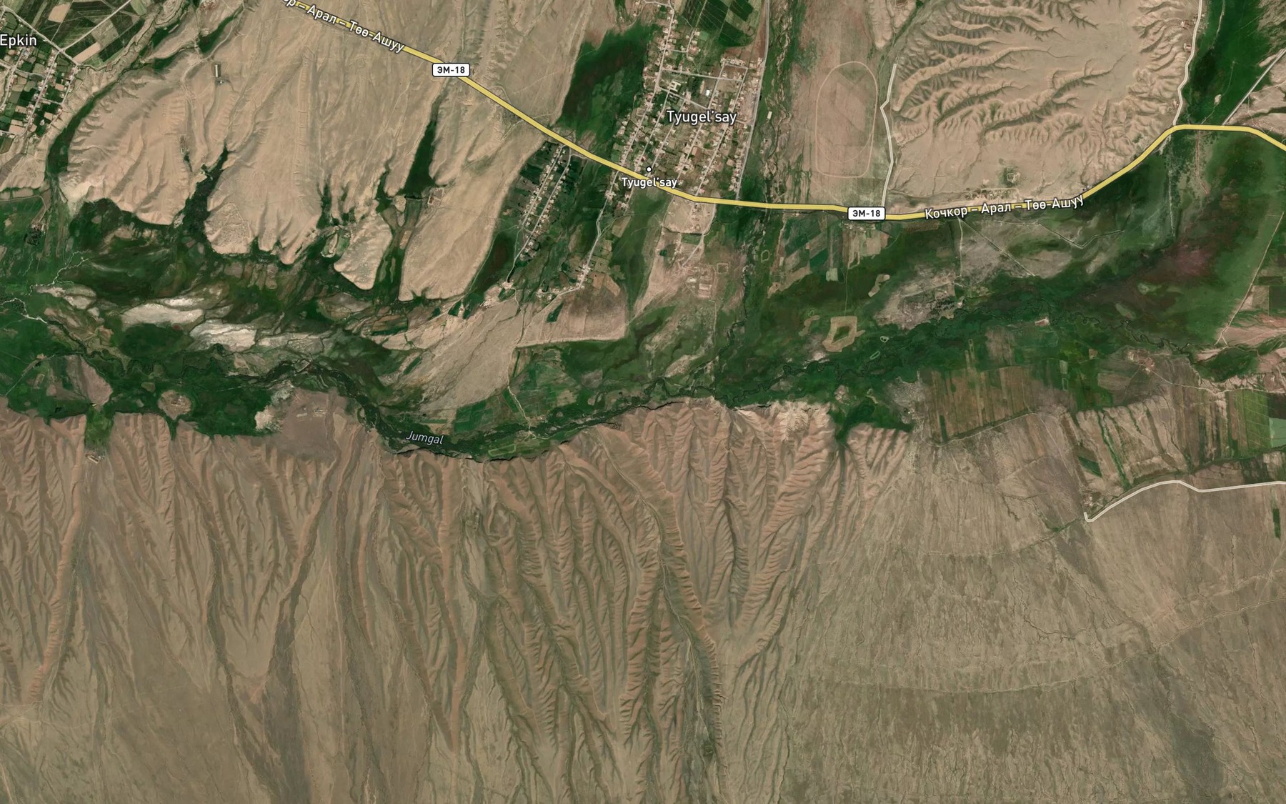 Satellite map of the Tyugel'say