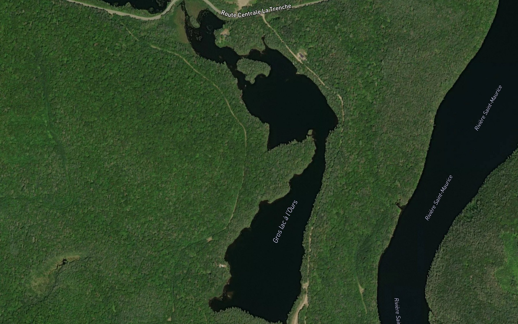 Satellite map of the Gros lac a l'Ours