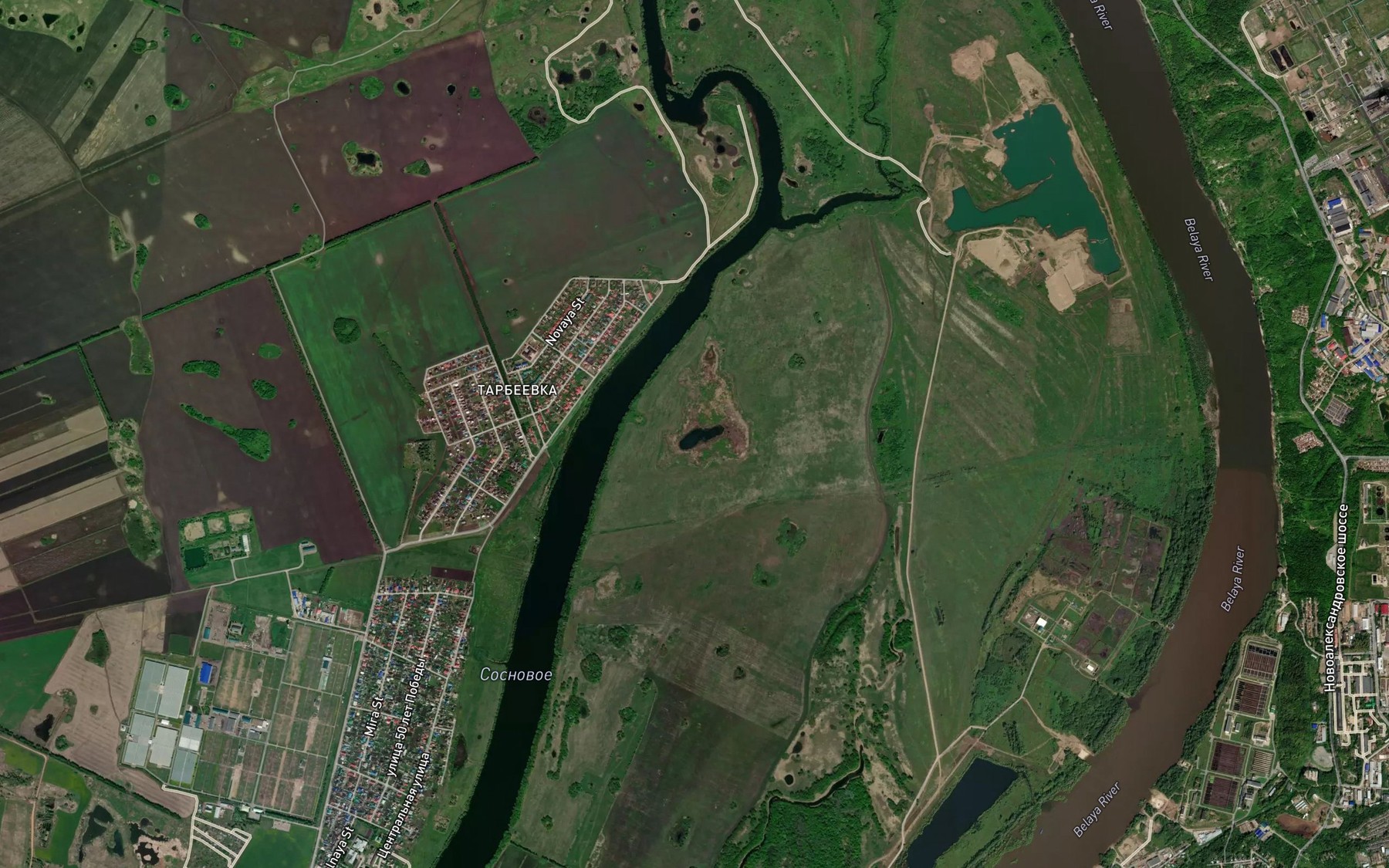 Satellite map of the Ozero Lebyazh'ye