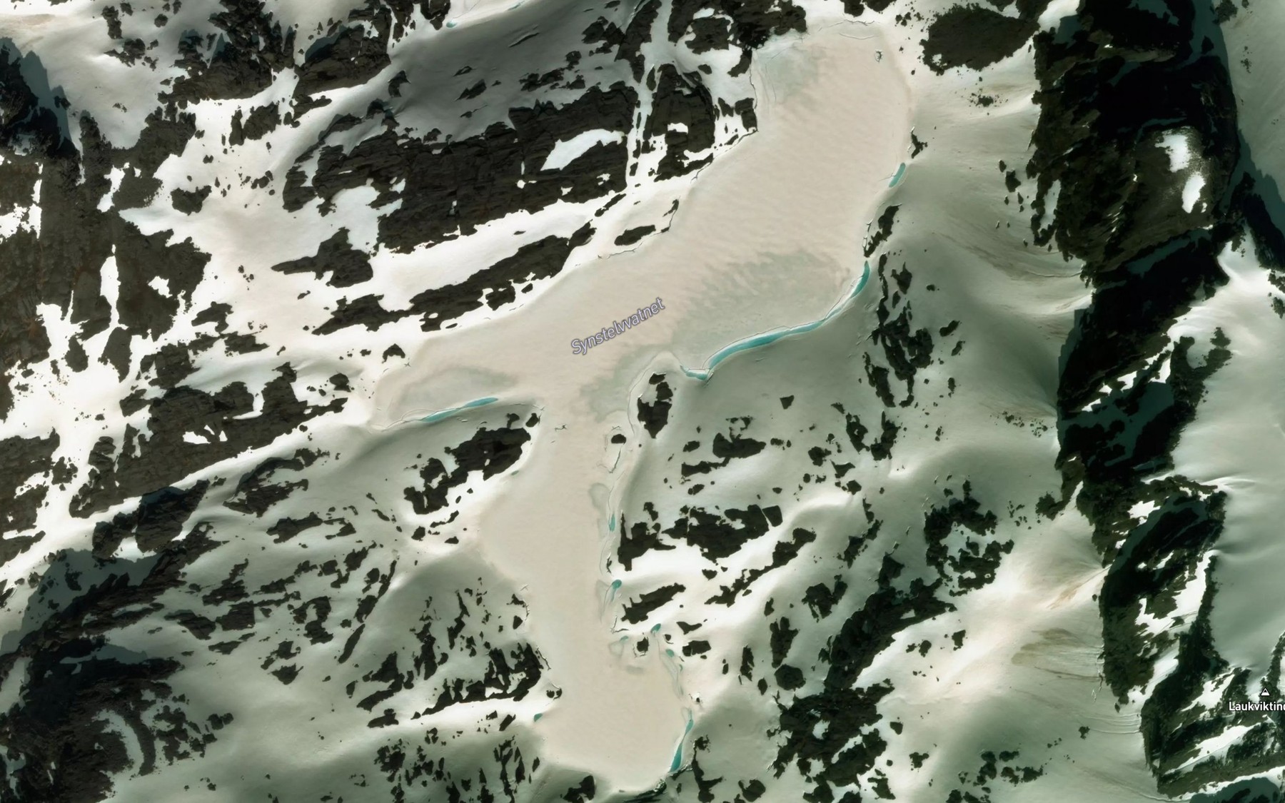 Satellite map of the Synstelvvatnet