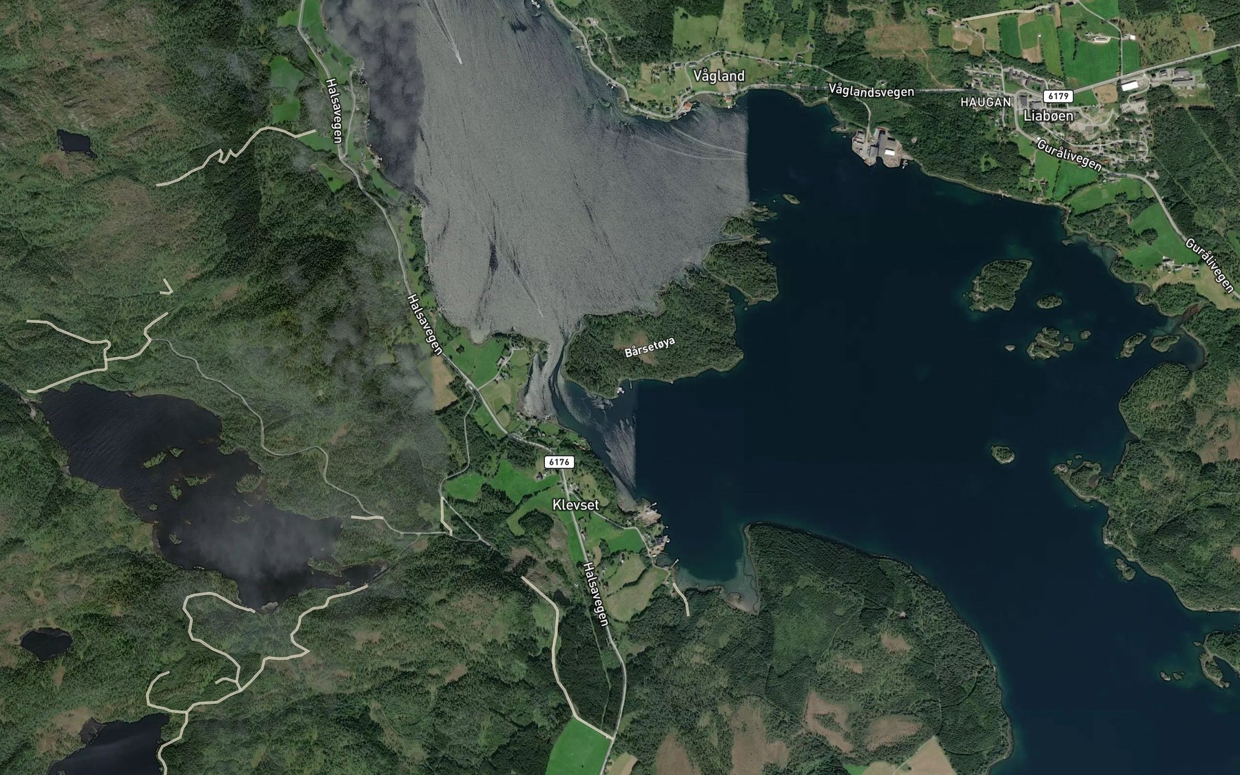 Satellite map of the Kalvhusbukta