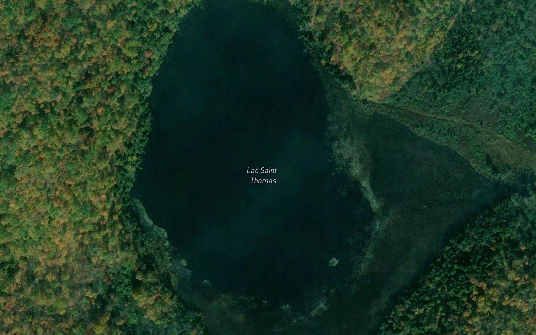 Satellite map of the Lac Saint-Thomas