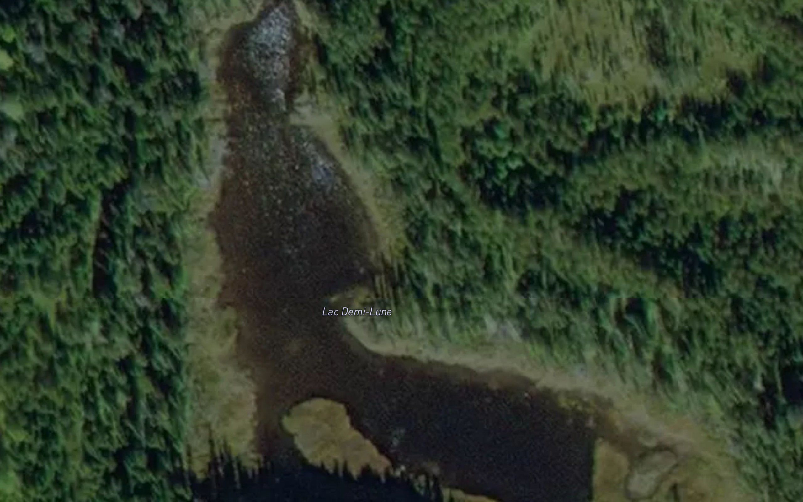 Lac Demi-Lune