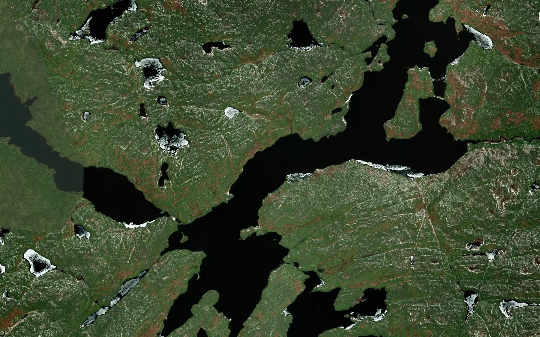 Satellite map of the Lac Kaiatauetshimiskauhit