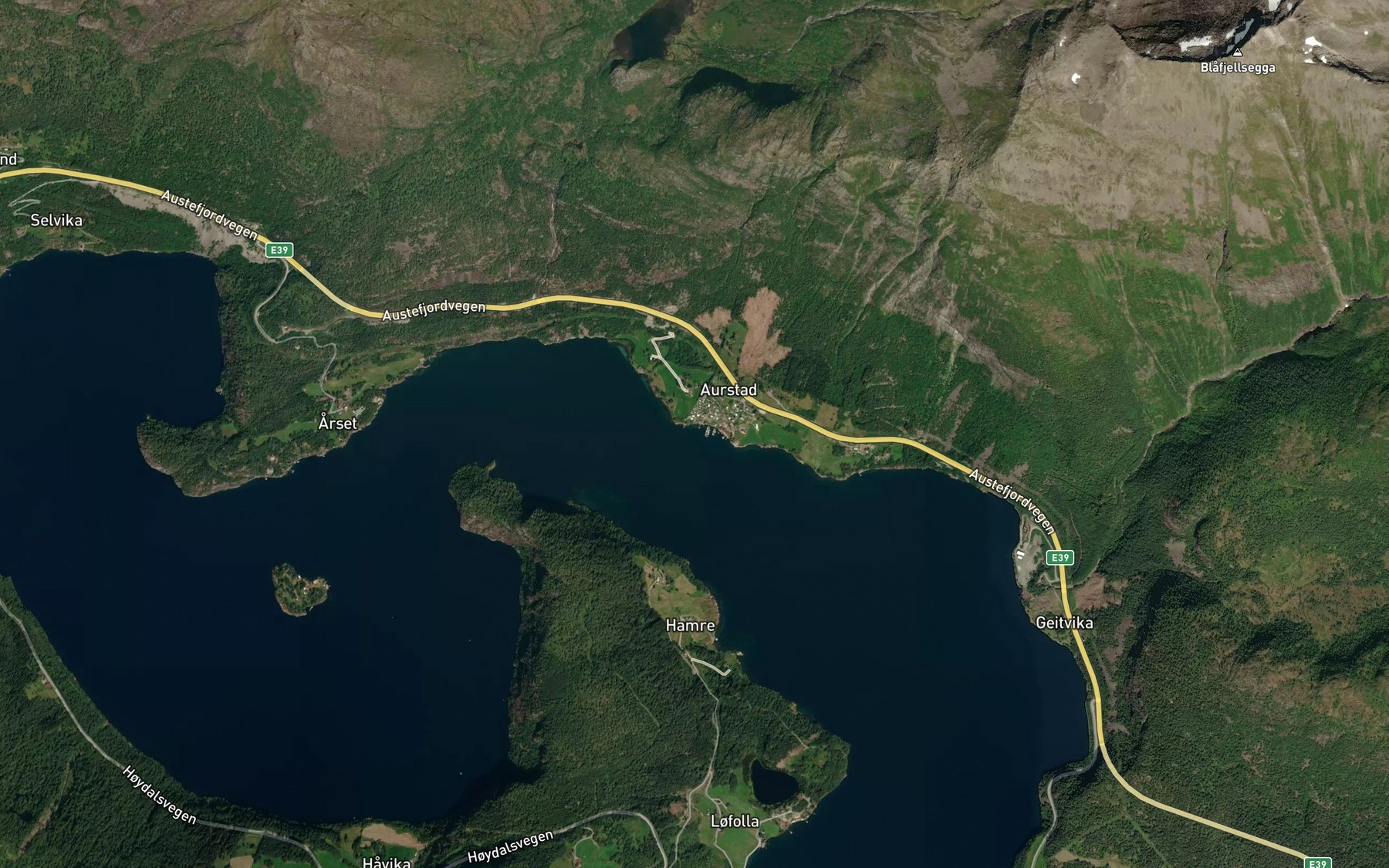 Satellite map of the Naustbugen