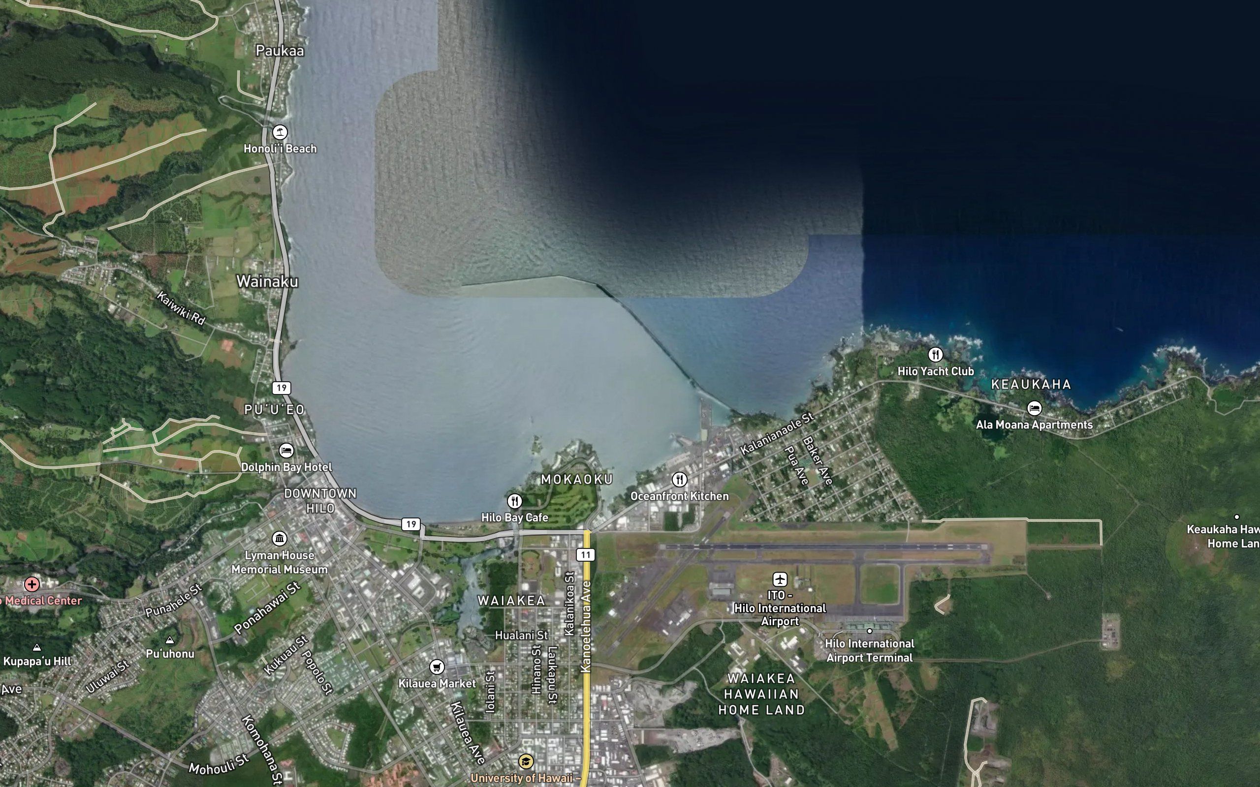 Kuhio Bay