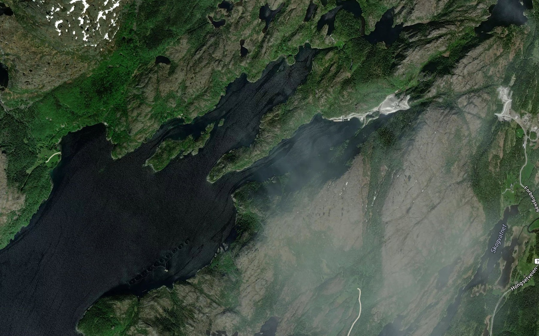 Satellite map of the Lislremman