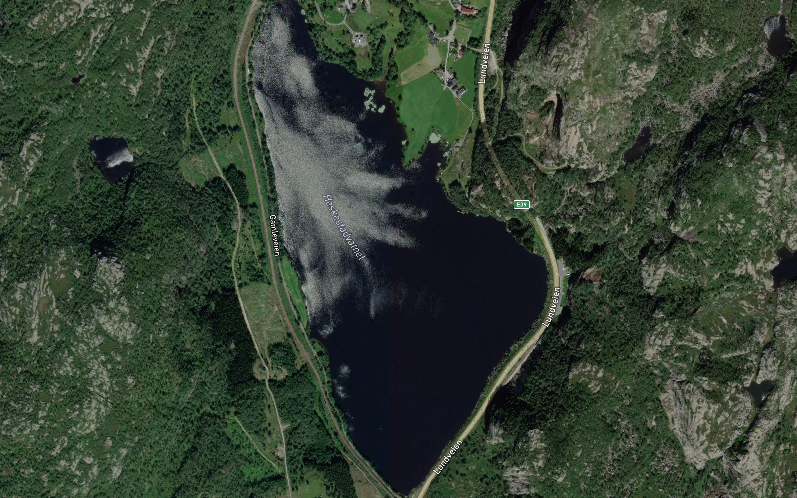 Heskestadvatnet