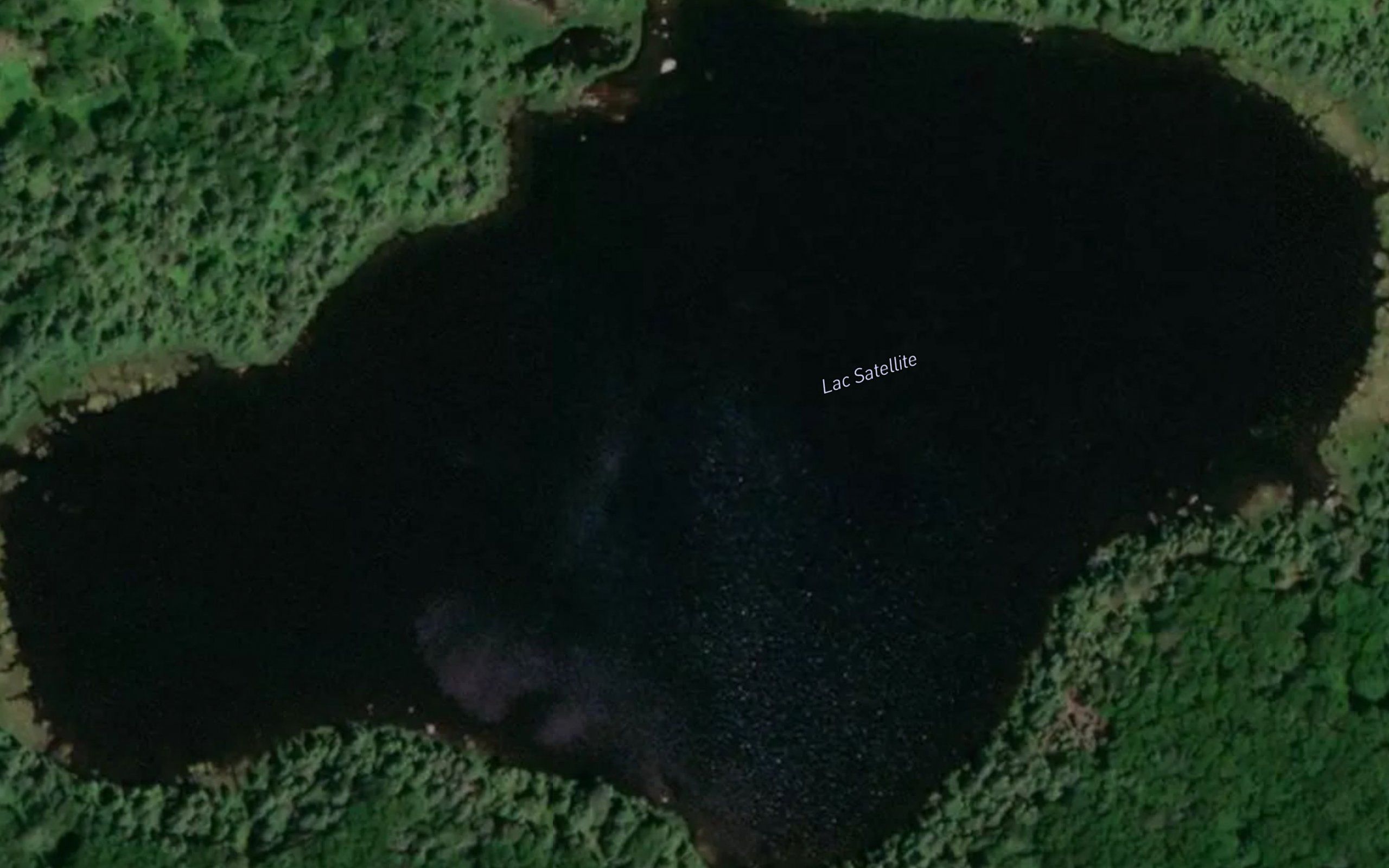 Lac Satellite