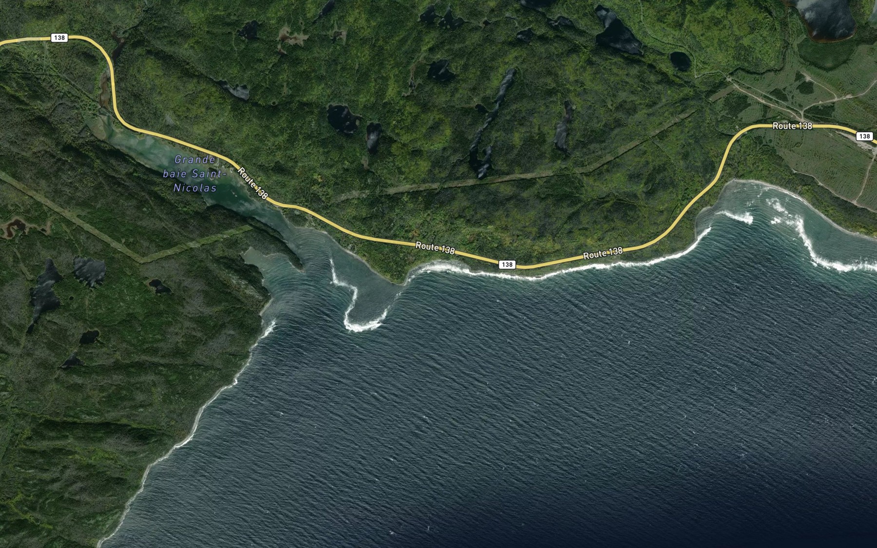 Satellite map of the Baie des Chalets
