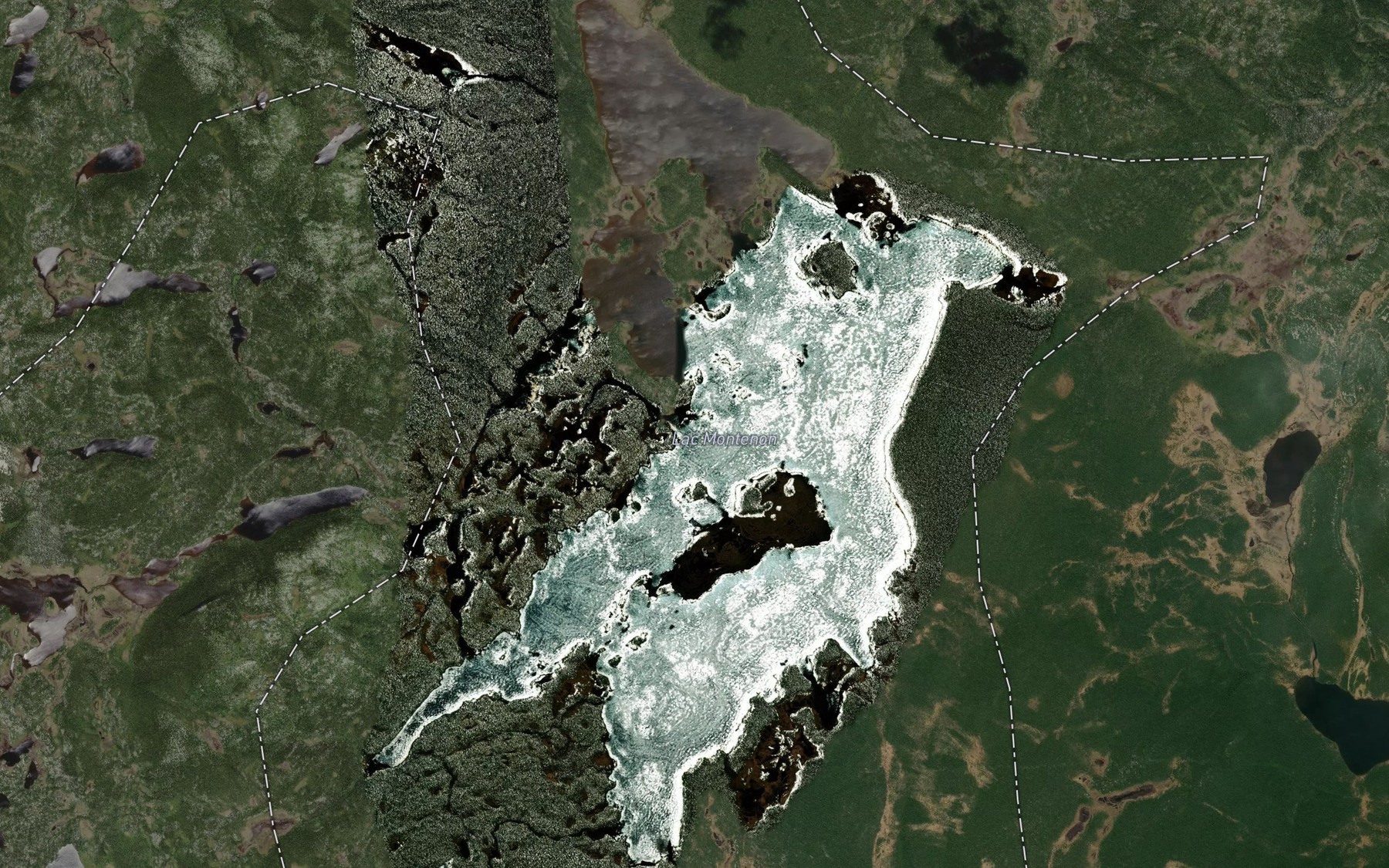 Satellite map of the Lac Montenon