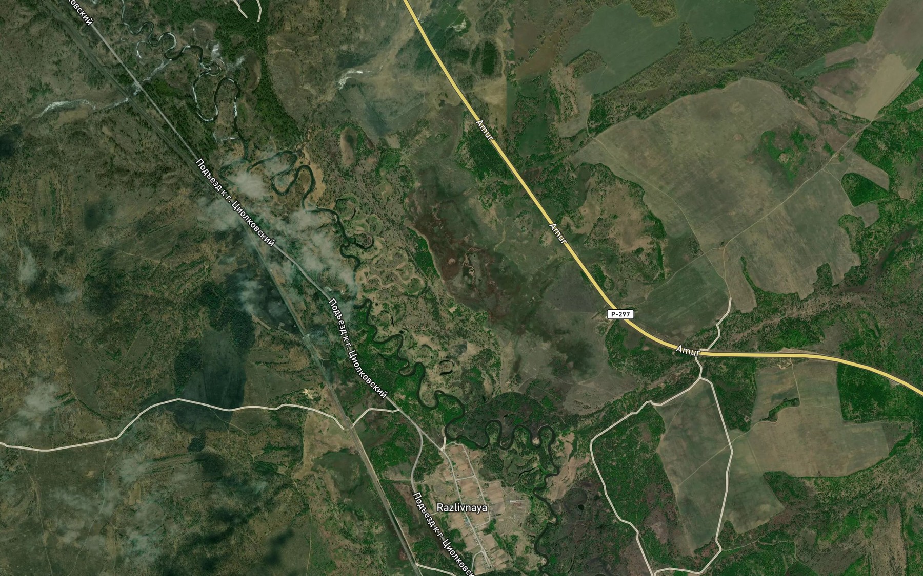 Satellite map of the Ozero Chimbarovskoye