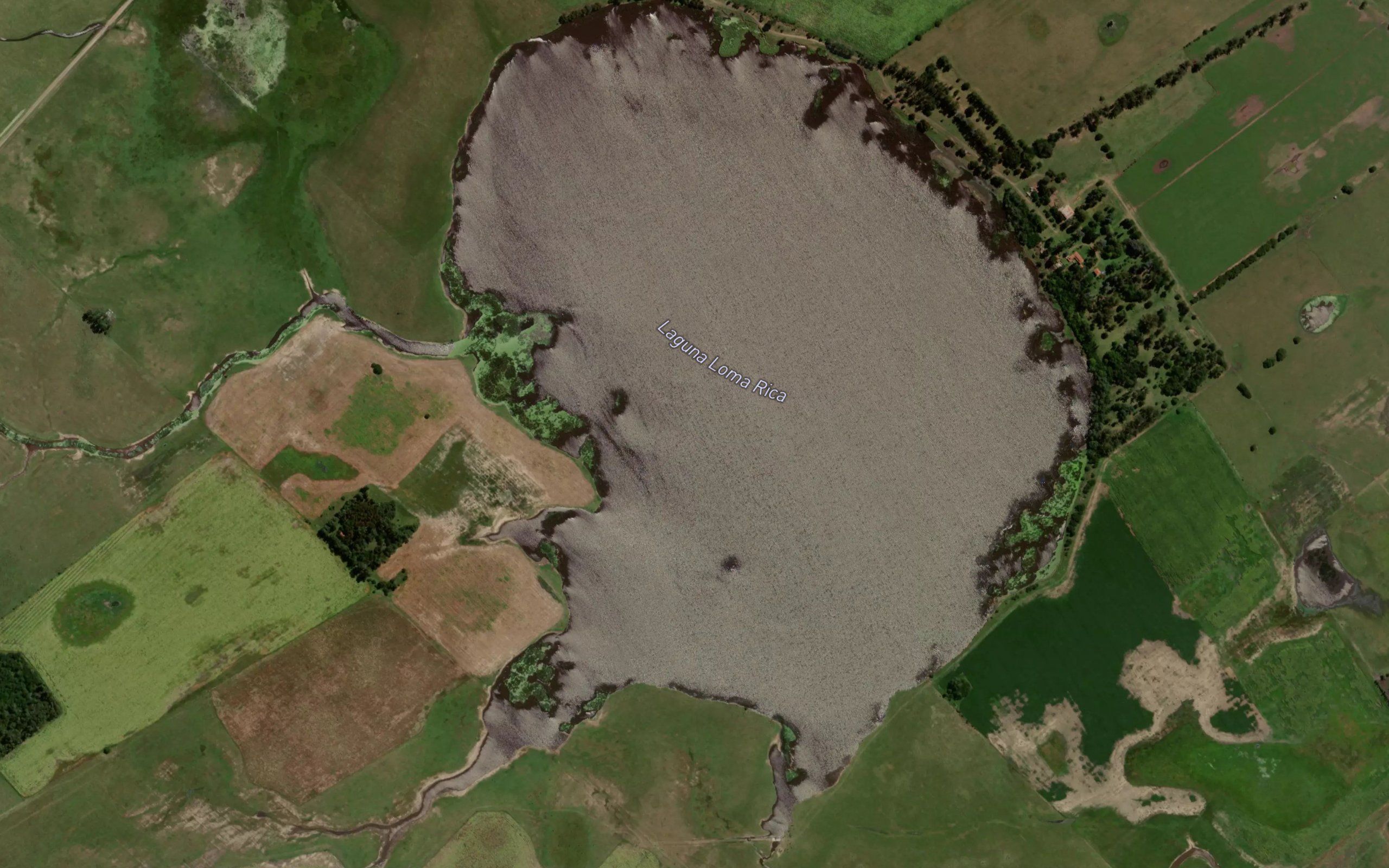 Laguna Loma Rica