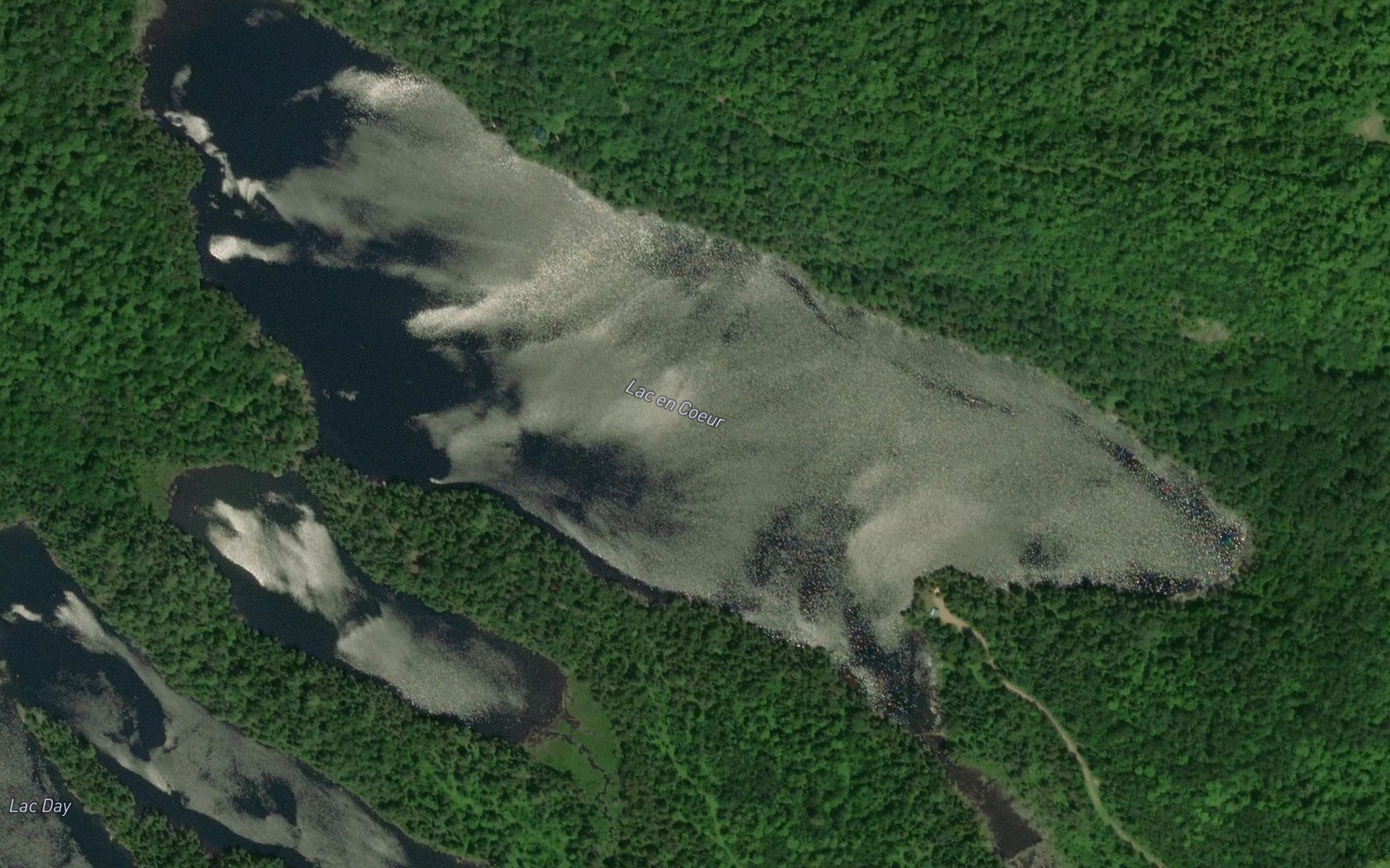 Satellite map of the Lac en Coeur