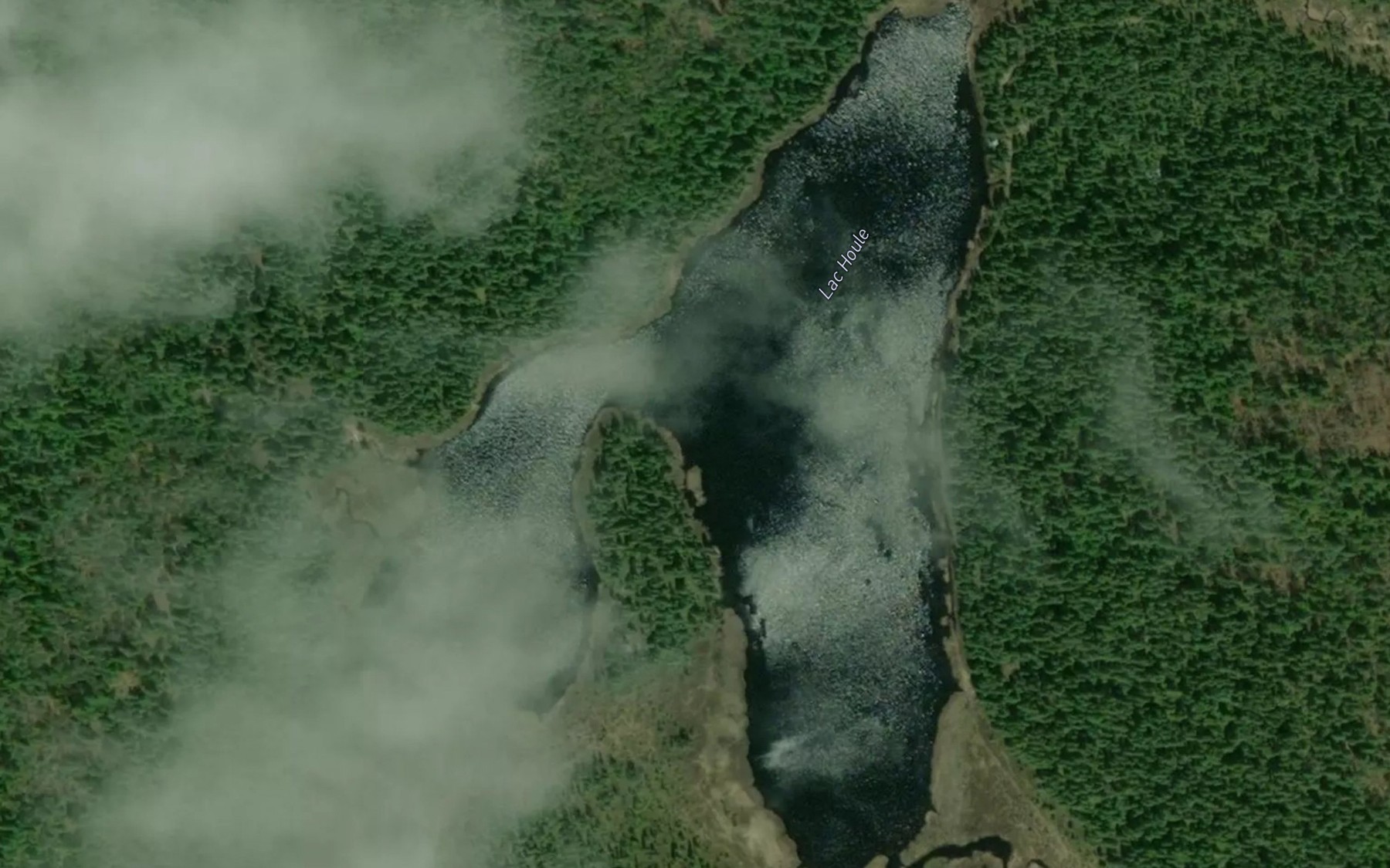 Satellite map of the Lac Houle