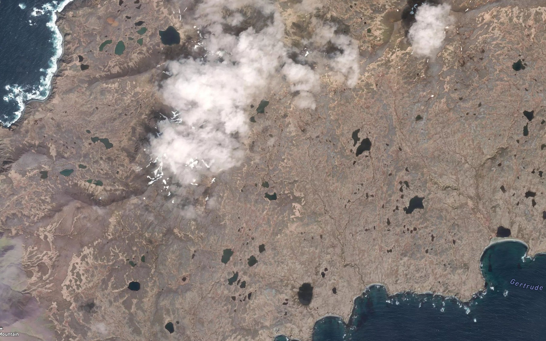 Satellite map of the Lodge Lake