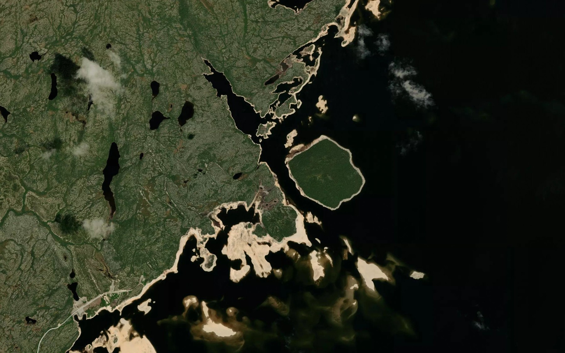 Satellite map of the Baie Cookish