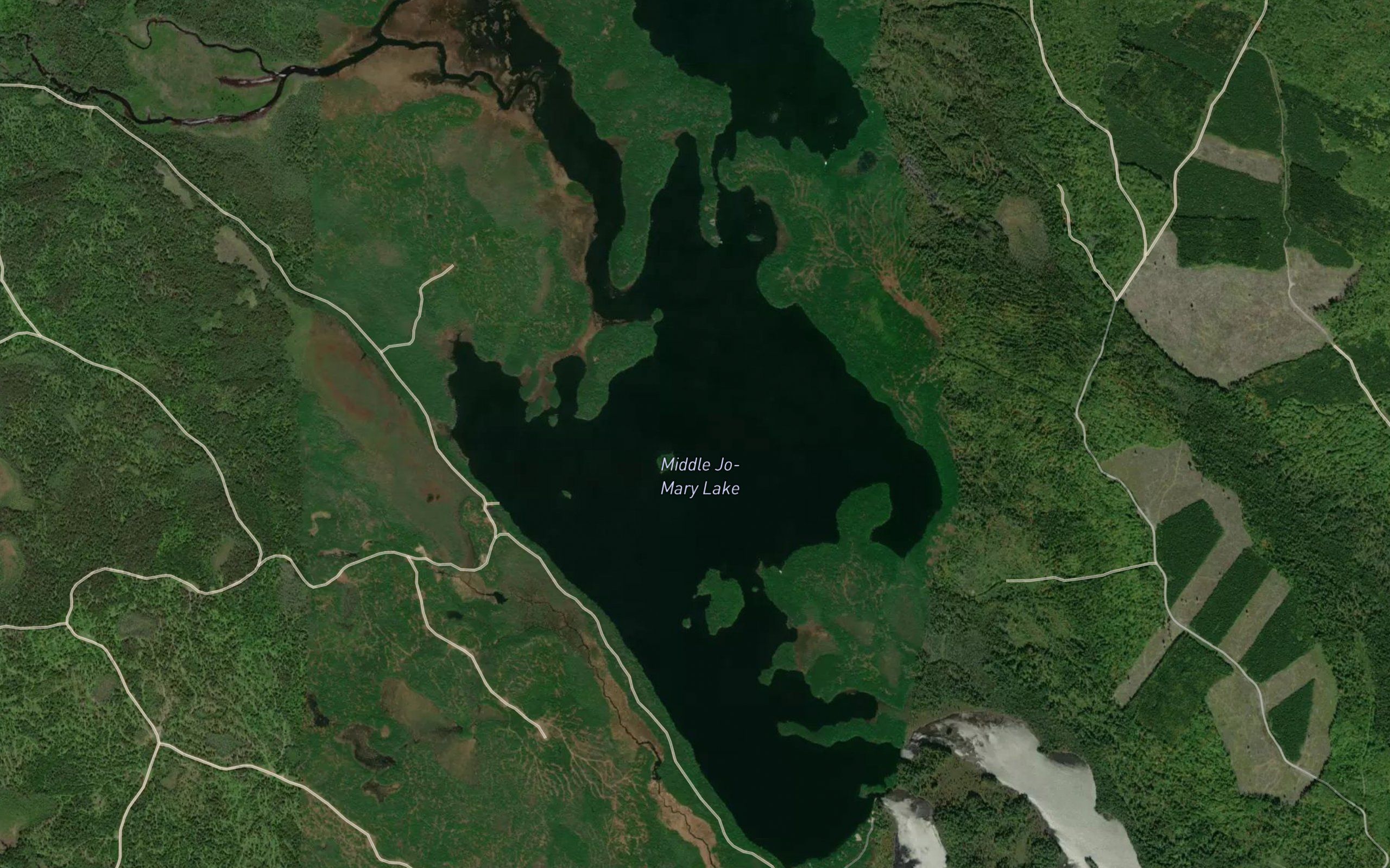 Middle Jo-Mary Lake