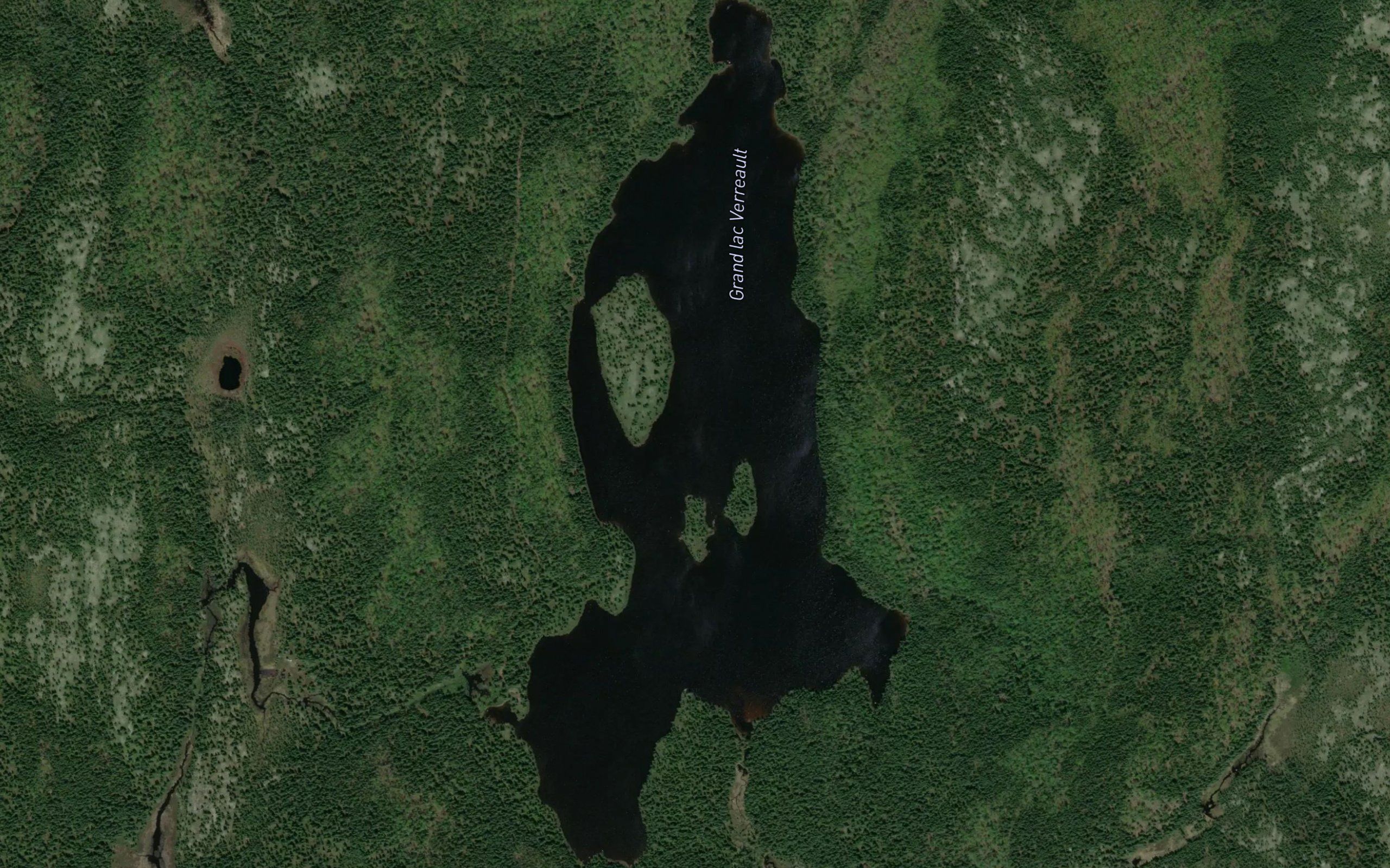 Grand lac Verreault