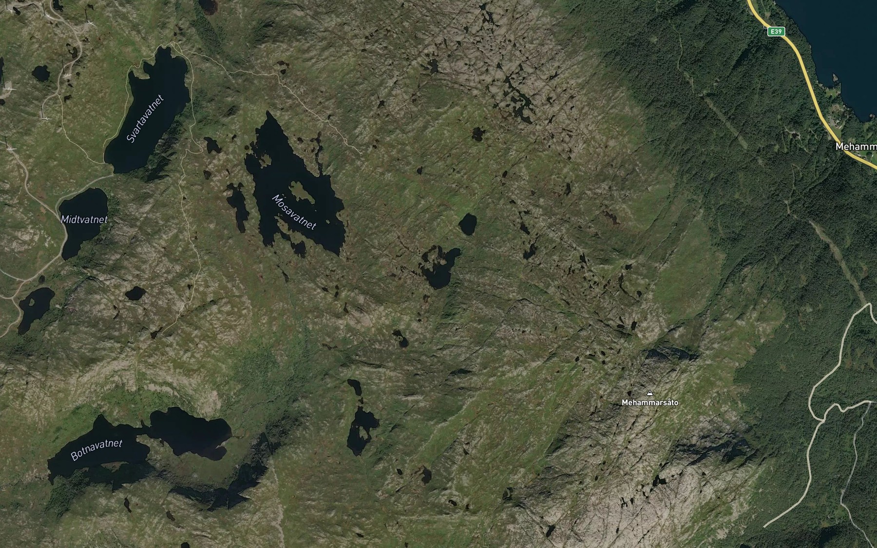 Satellite map of the Djupatjorna