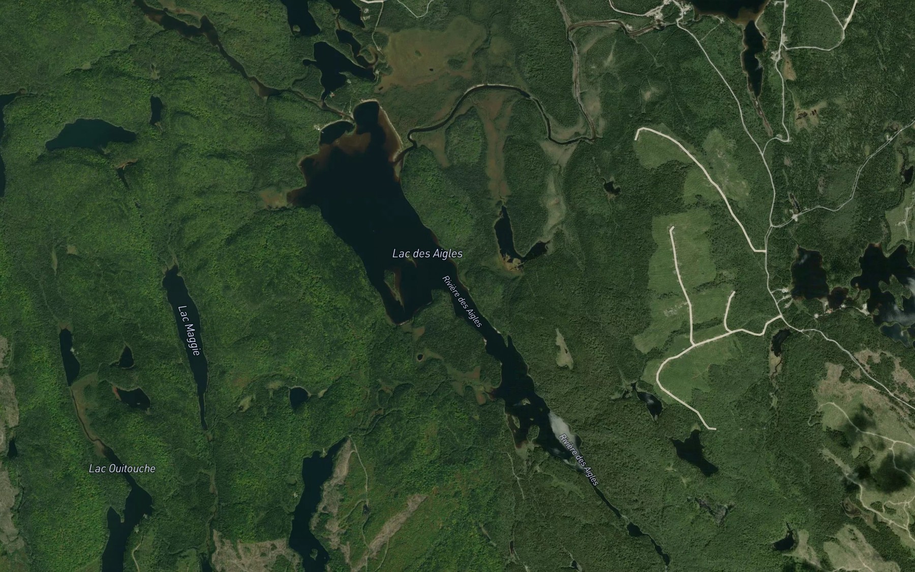 Satellite map of the Lac des Aigles