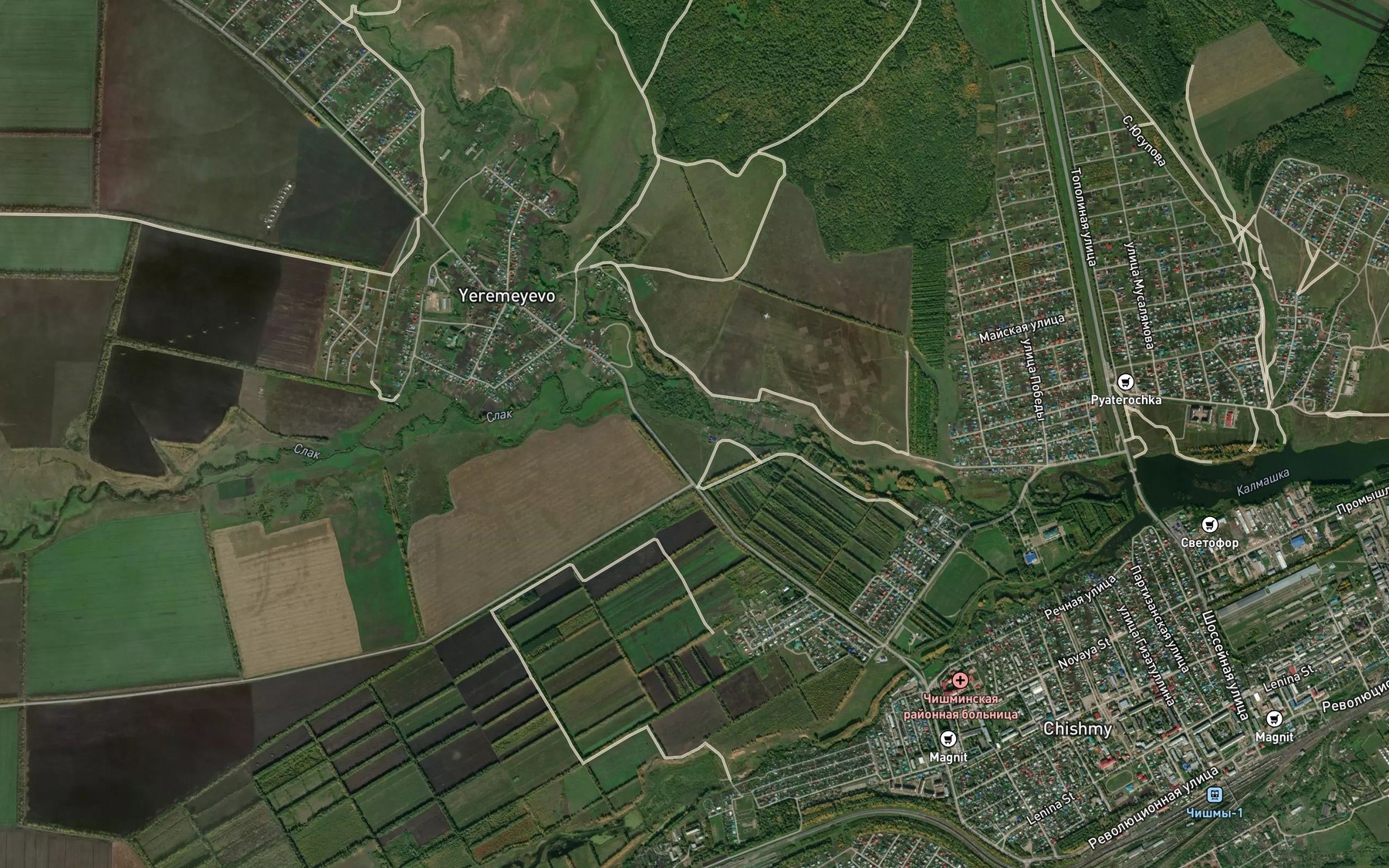 Satellite map of the Slak