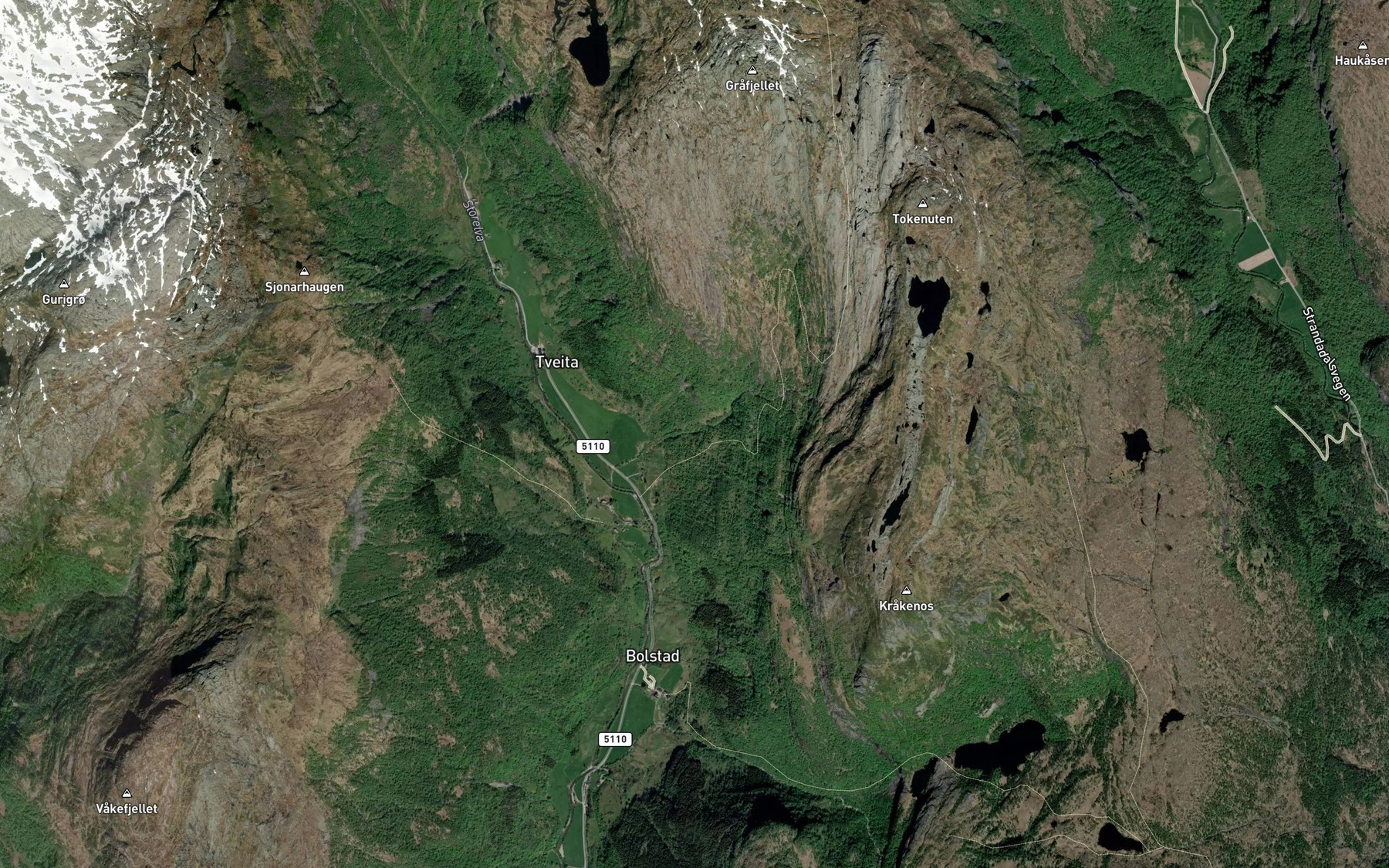 Satellite map of the Botnaelva