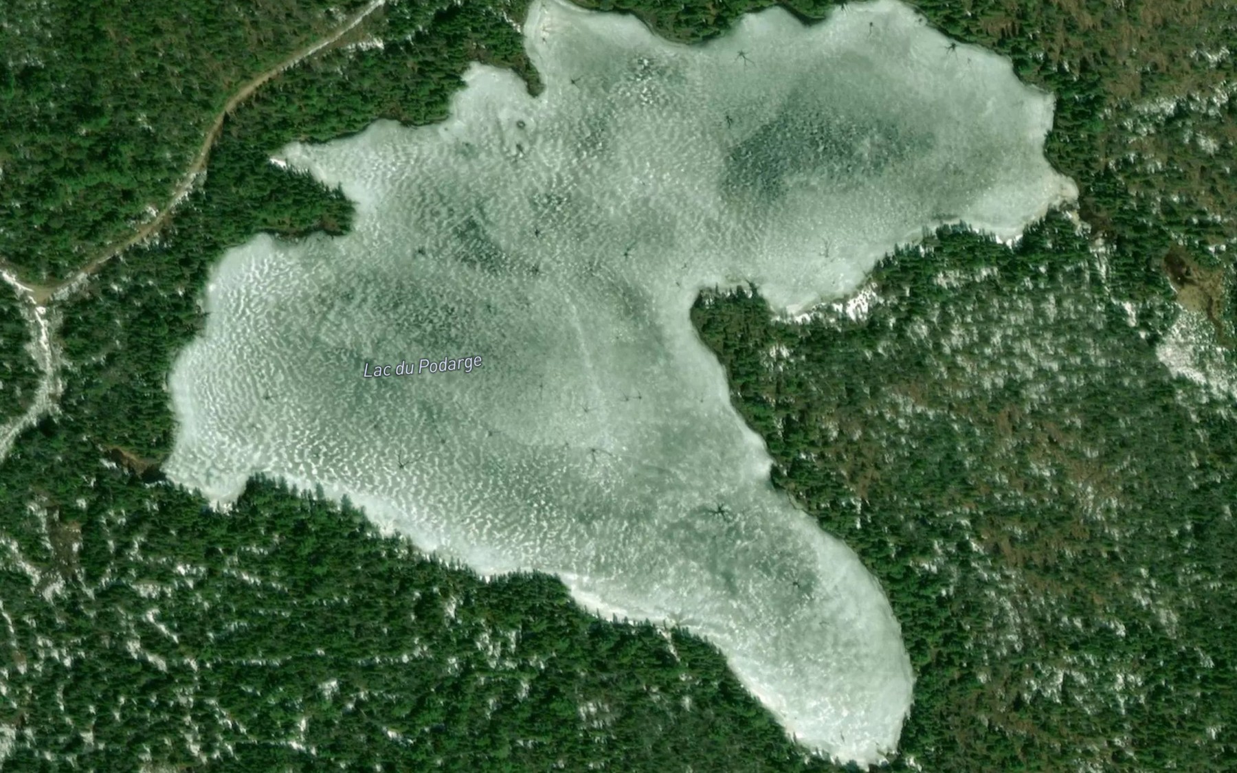 Satellite map of the Lac du Podarge