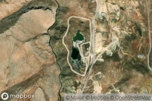 Daryacheh-ye Berem Shesh Pir