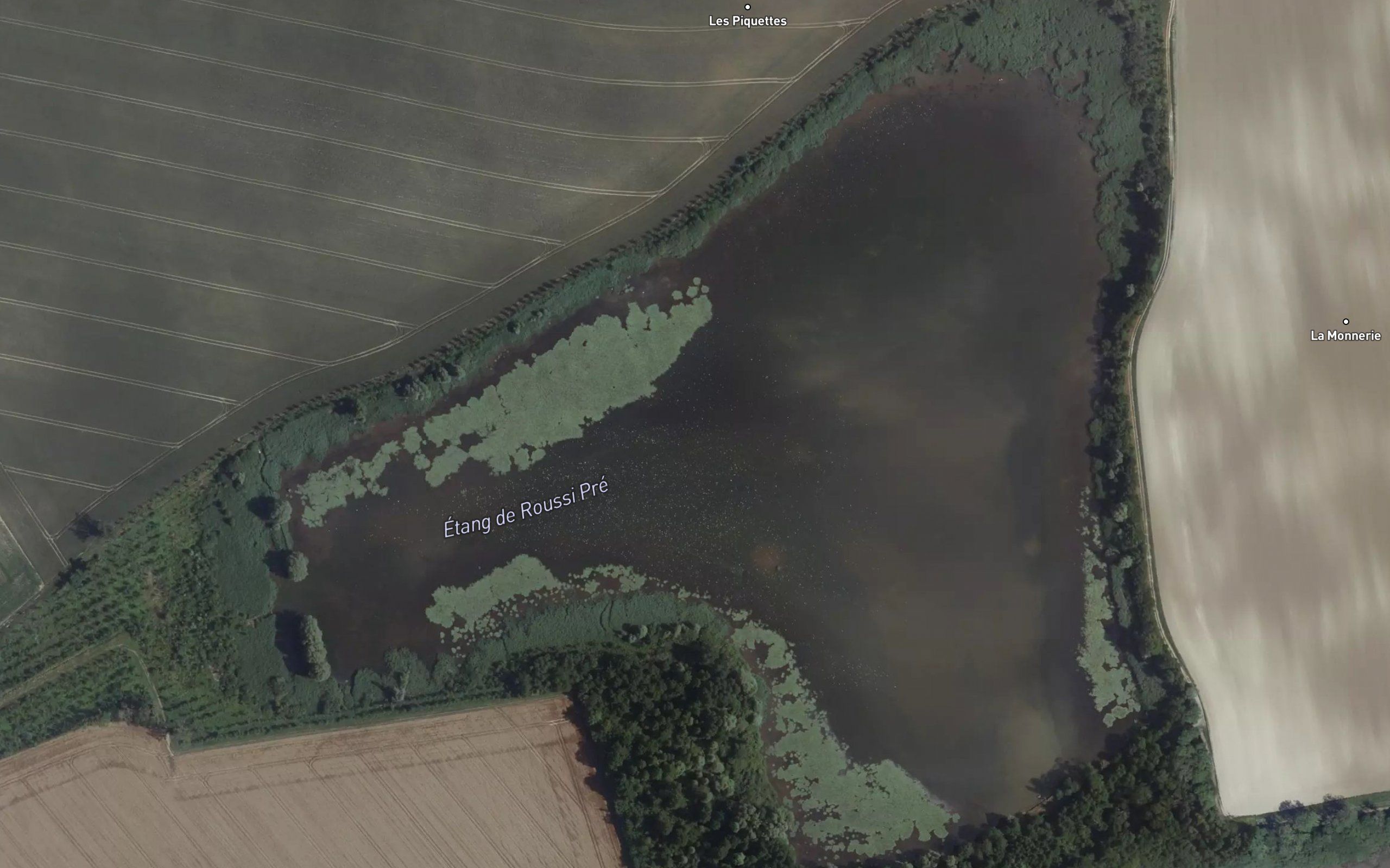 Etang de Roussi Pre