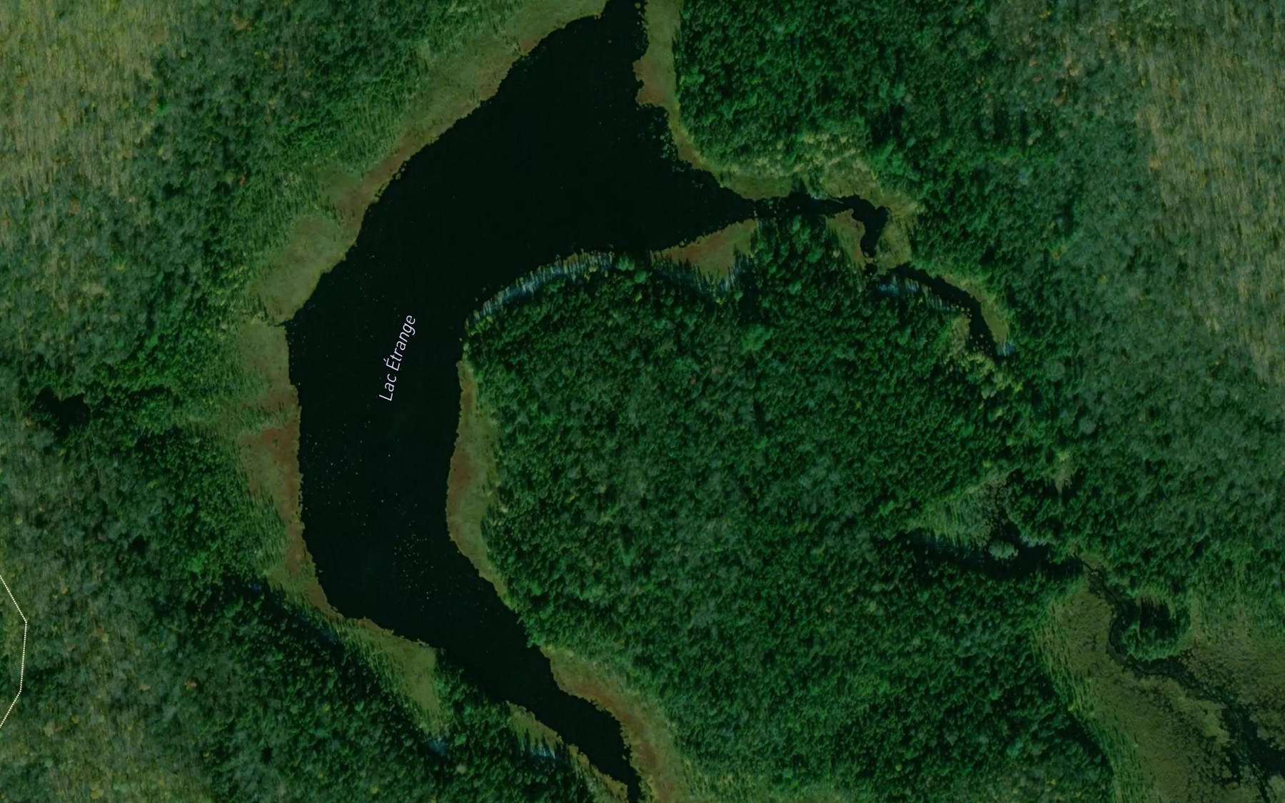 Satellite map of the Lac Etrange