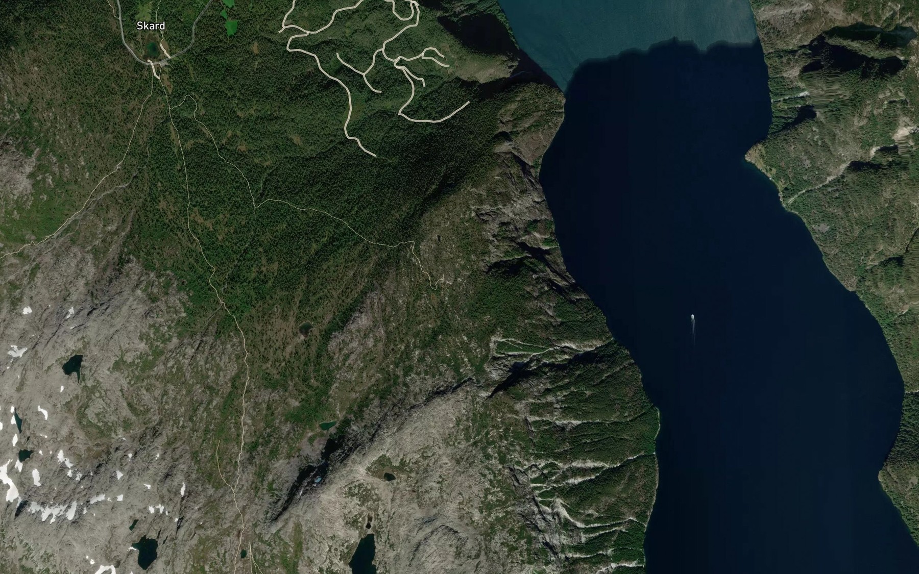 Satellite map of the Favnagrovi