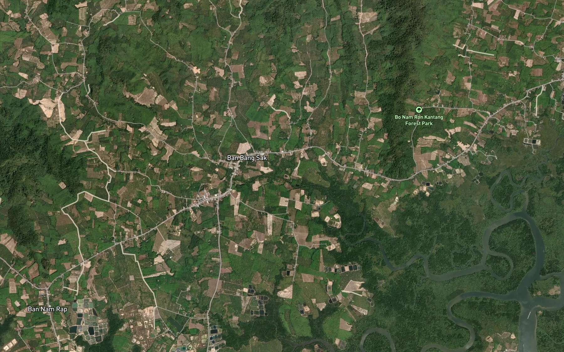 Satellite map of the Khlong Mai Daeng
