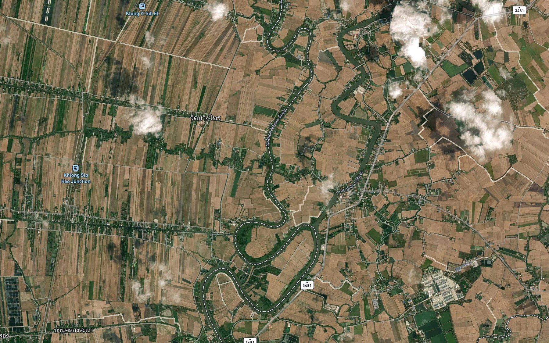 Satellite map of the Khlong Om Bang Taen