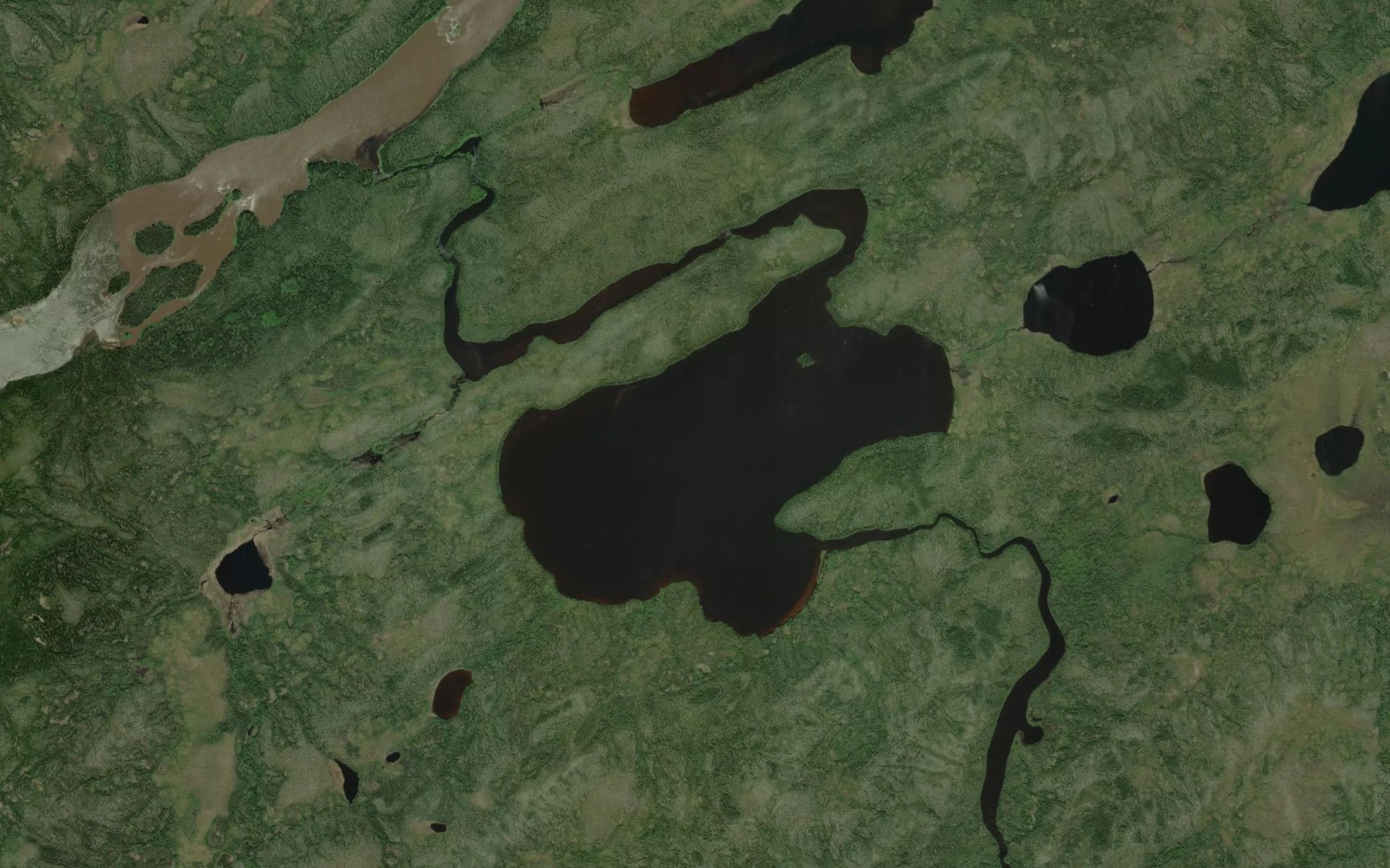 Satellite map of the Wapisew Lake