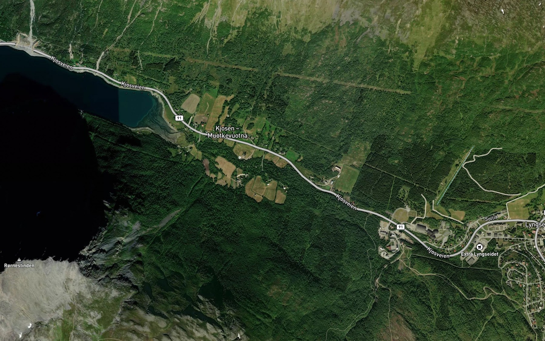 Satellite map of the Lakselva