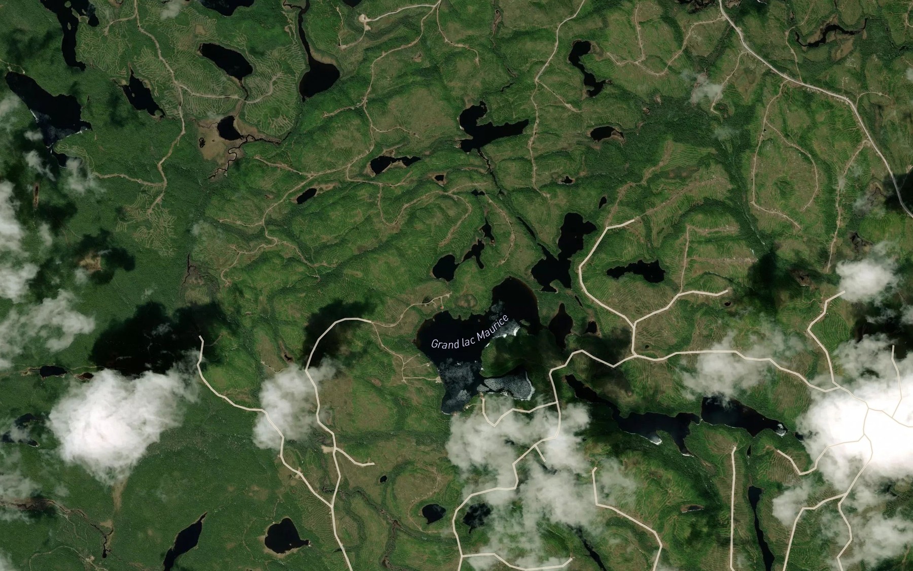 Satellite map of the Lac de la Grele