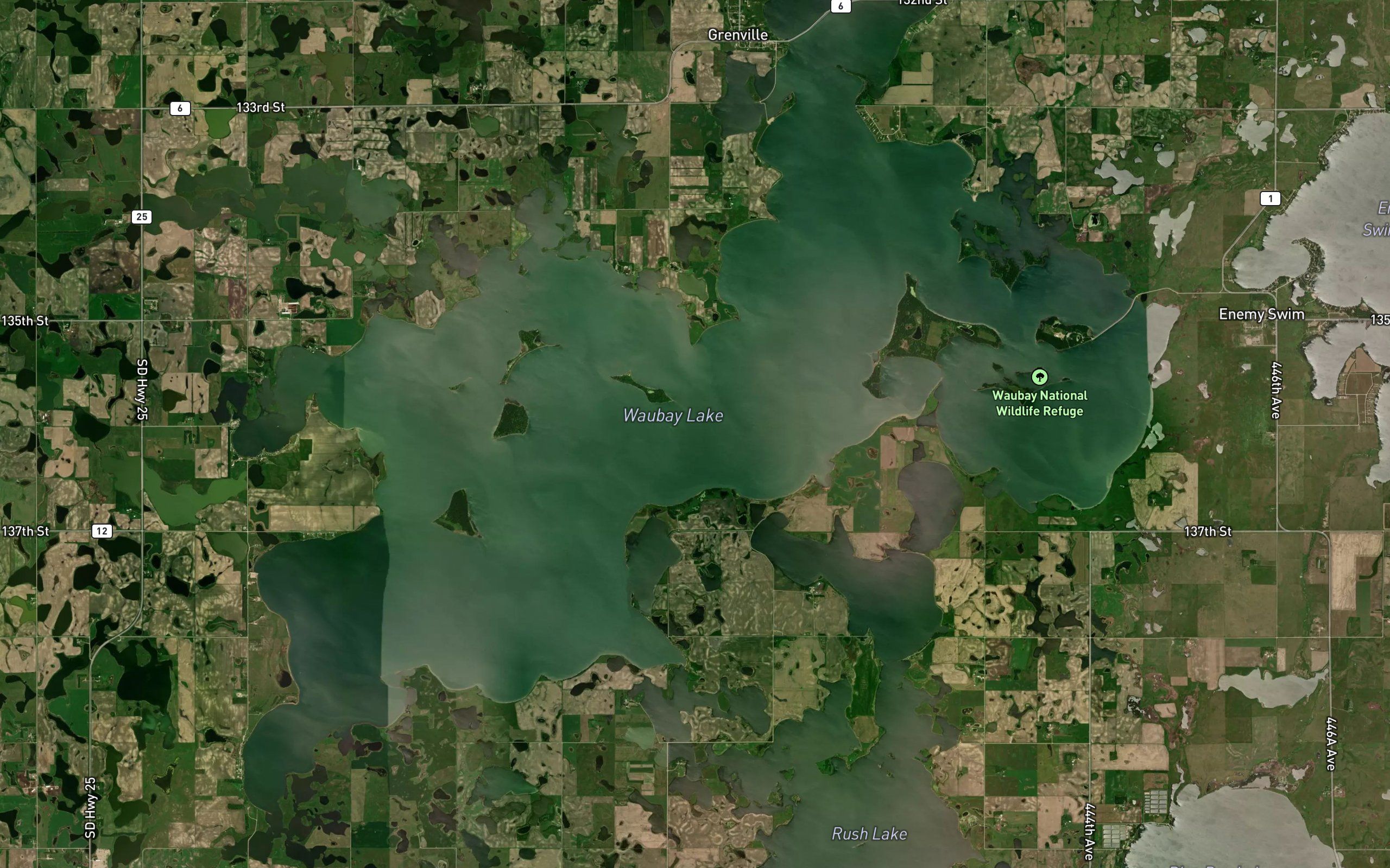Waubay Lake