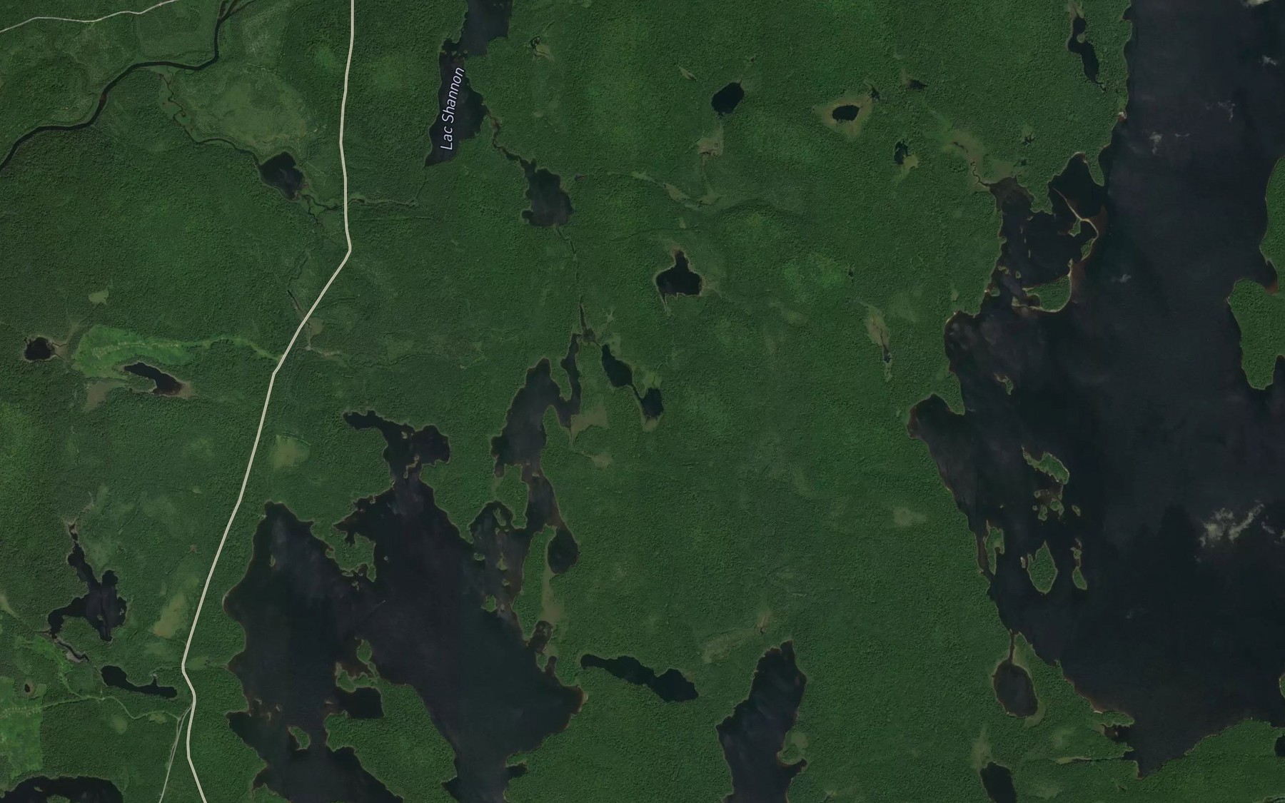 Satellite map of the Lac des Perce-Neige