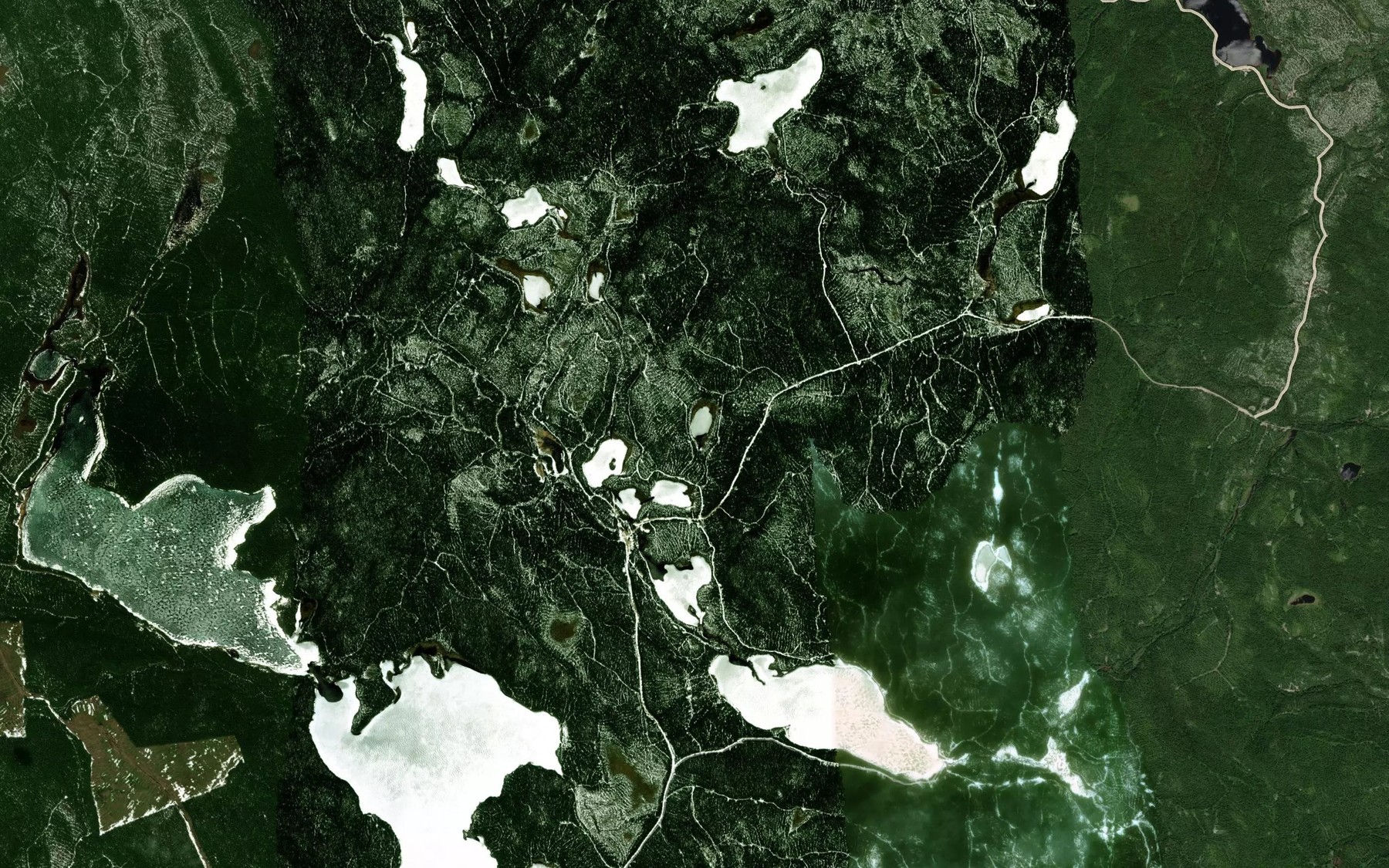 Satellite map of the Lac Lajoie